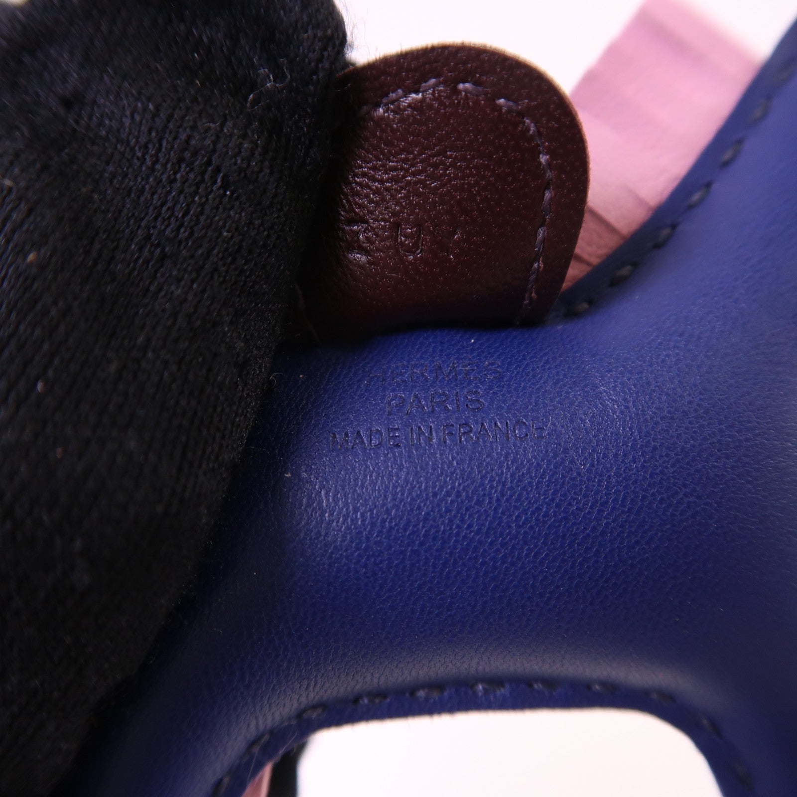 HERMES Milo皮革Rodeo PM掛飾Bleu Navy/Mauve Sylvestre