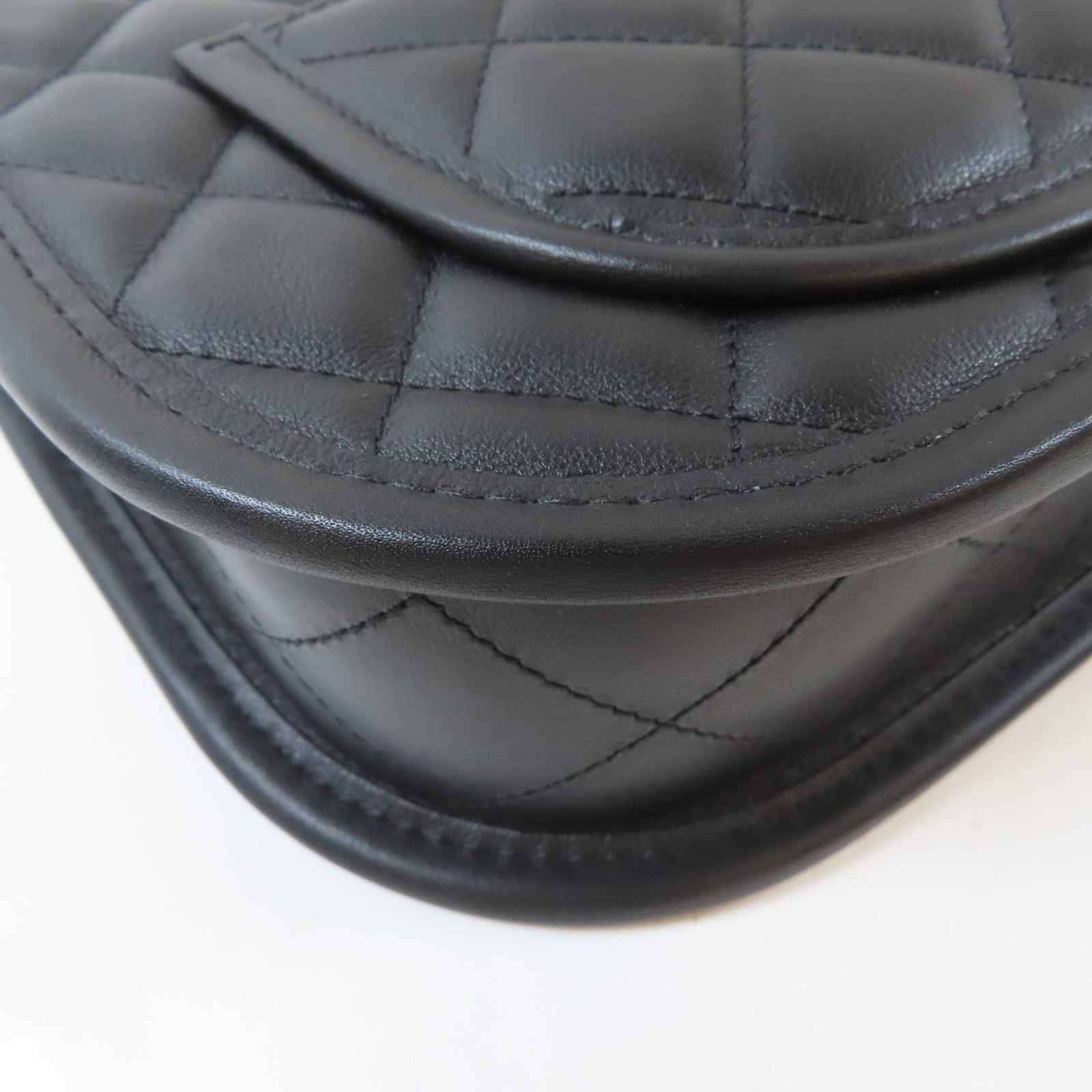 CHANEL 菱格牛皮皮革2 Way Shoulder金扣手挽肩背兩用袋黑色