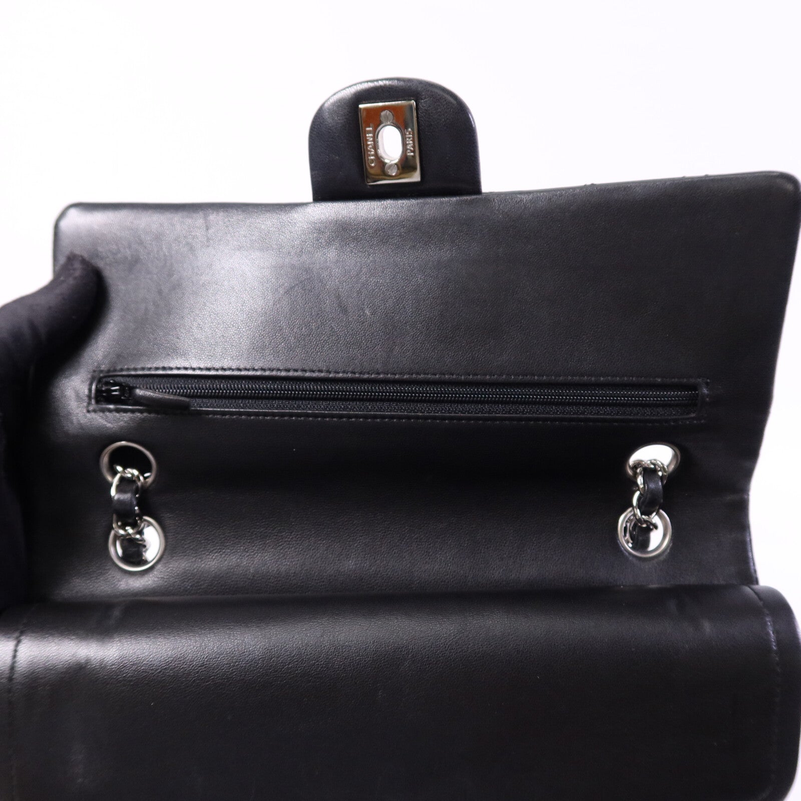 CHANEL 牛皮皮革Classic 25銀扣鏈帶肩背袋