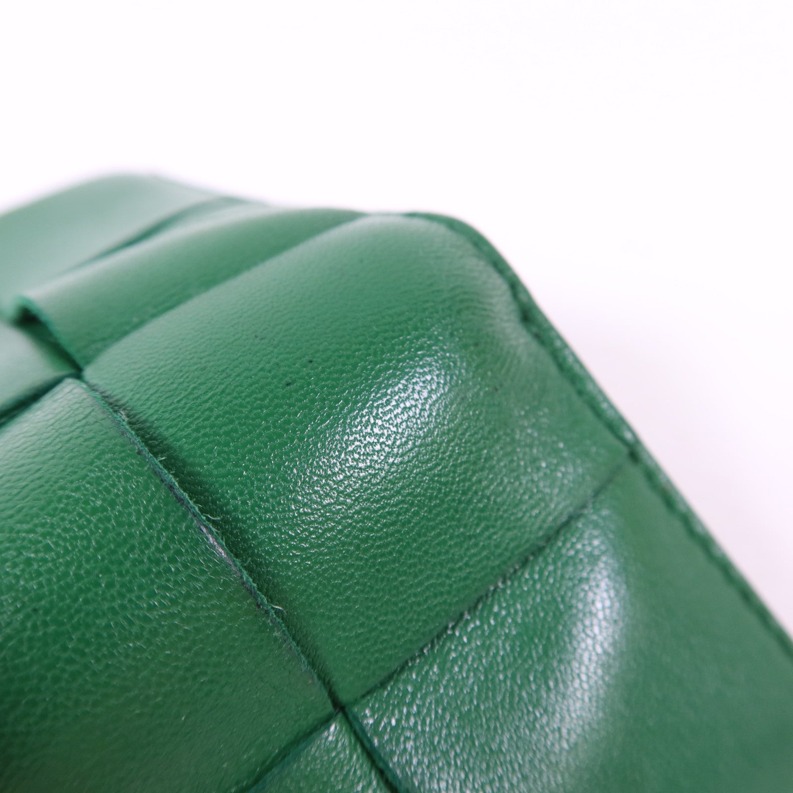 BOTTEGA VENETA 羊皮皮革Cassette Trifold Short Wallet金扣錢包