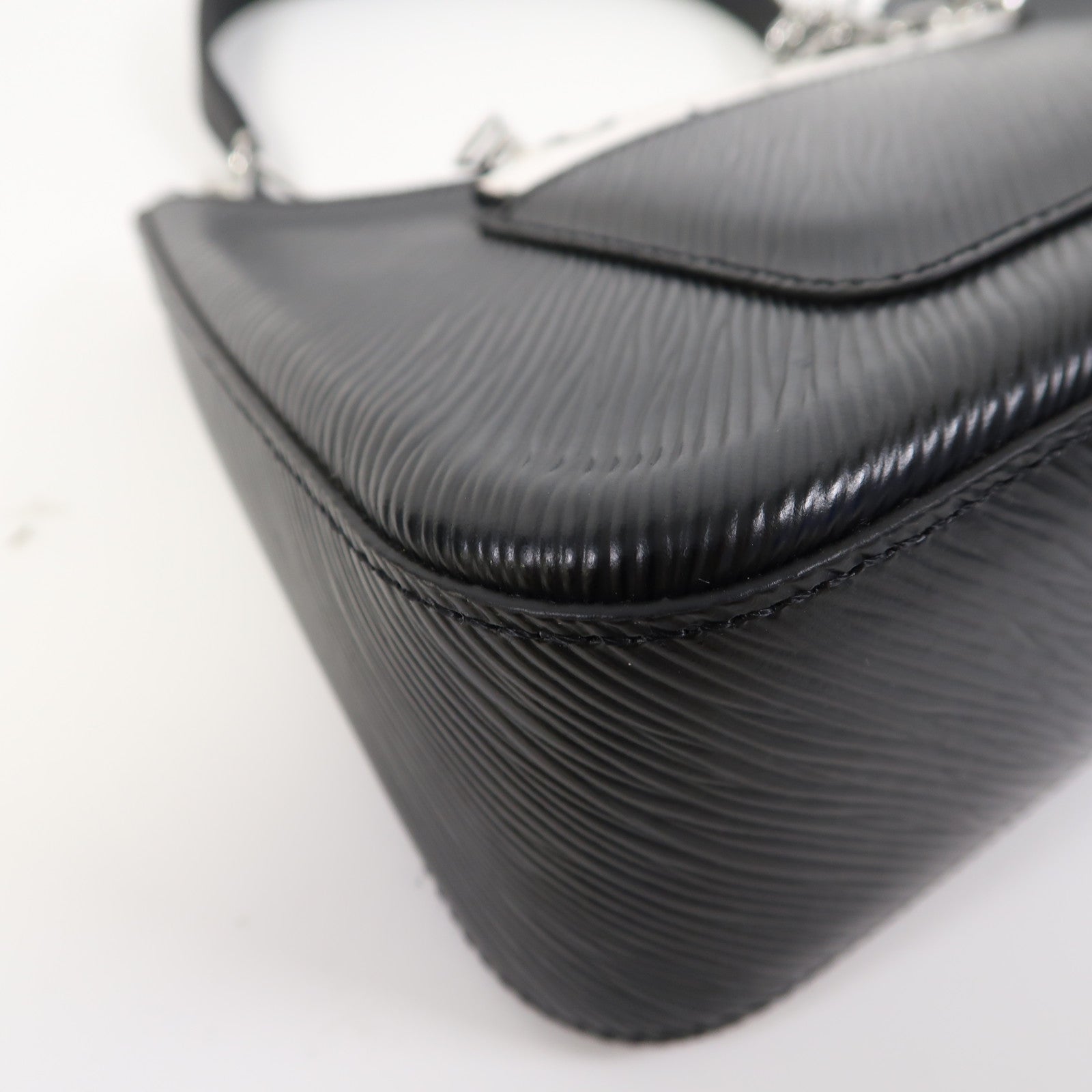 LOUIS VUITTON Epi Marelle銀扣肩背袋黑色