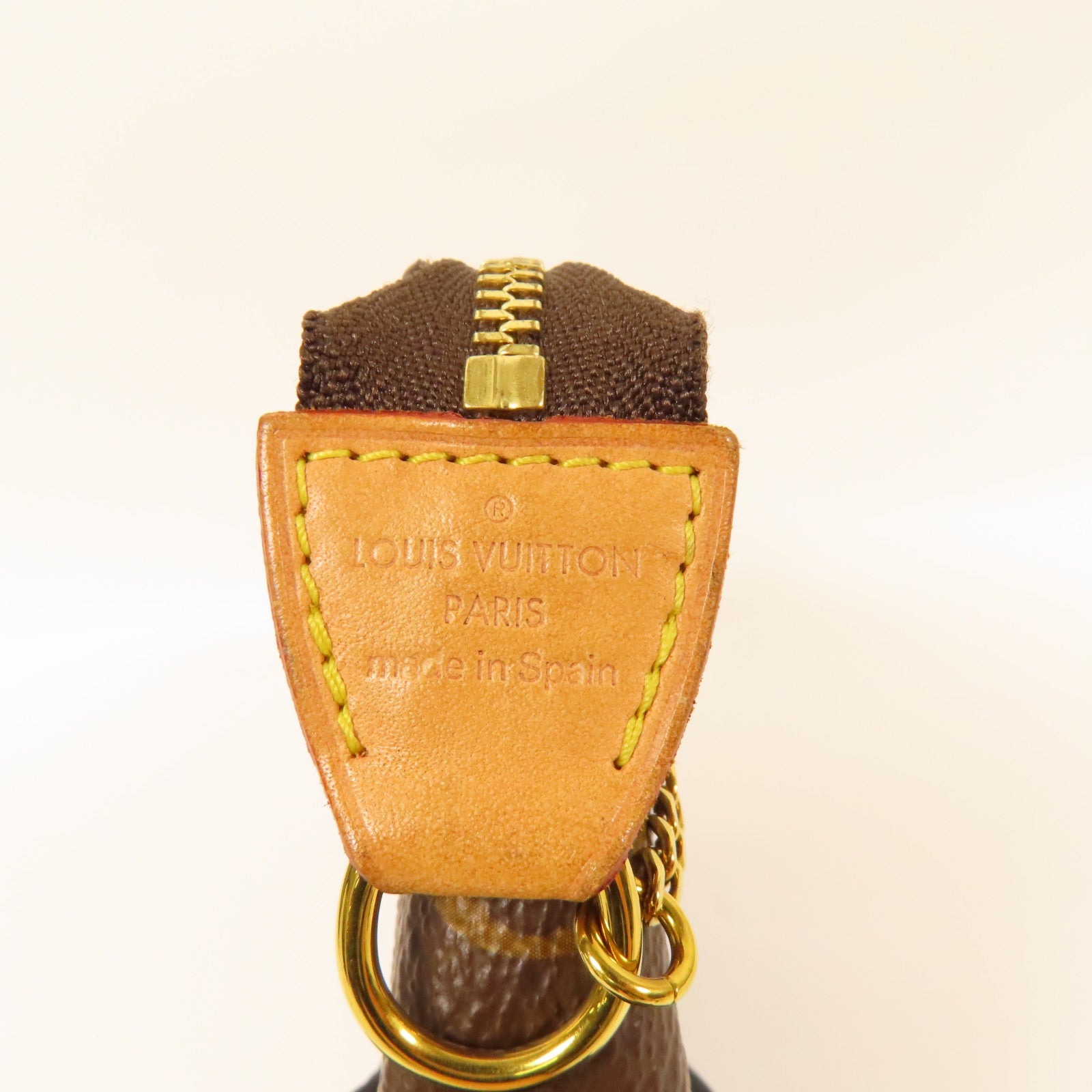 LOUIS VUITTON Monogram Mini Pochette Accessoires金扣手挽袋