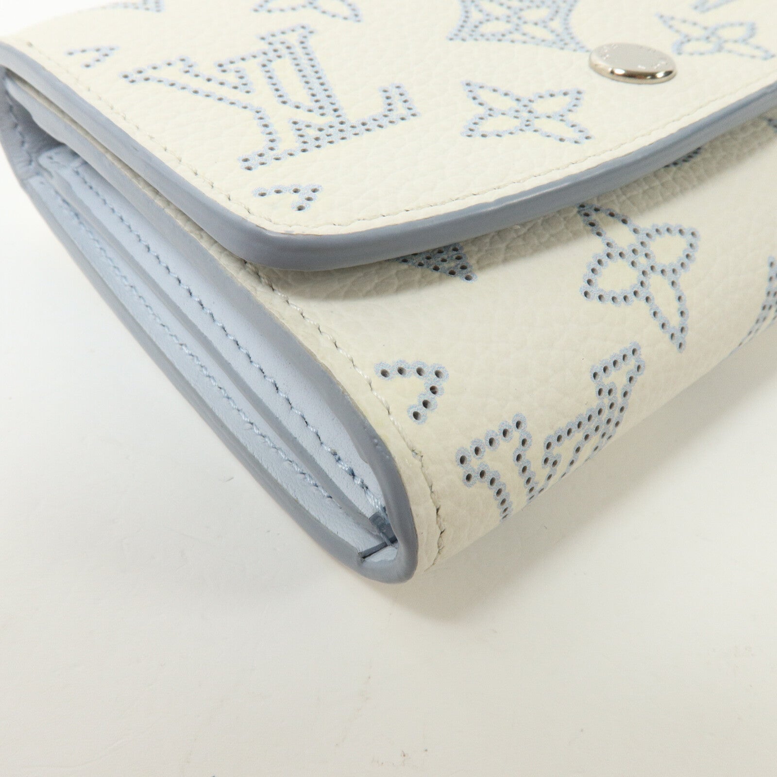 LOUIS VUITTON Mahina Iris Compact Wallet錢包