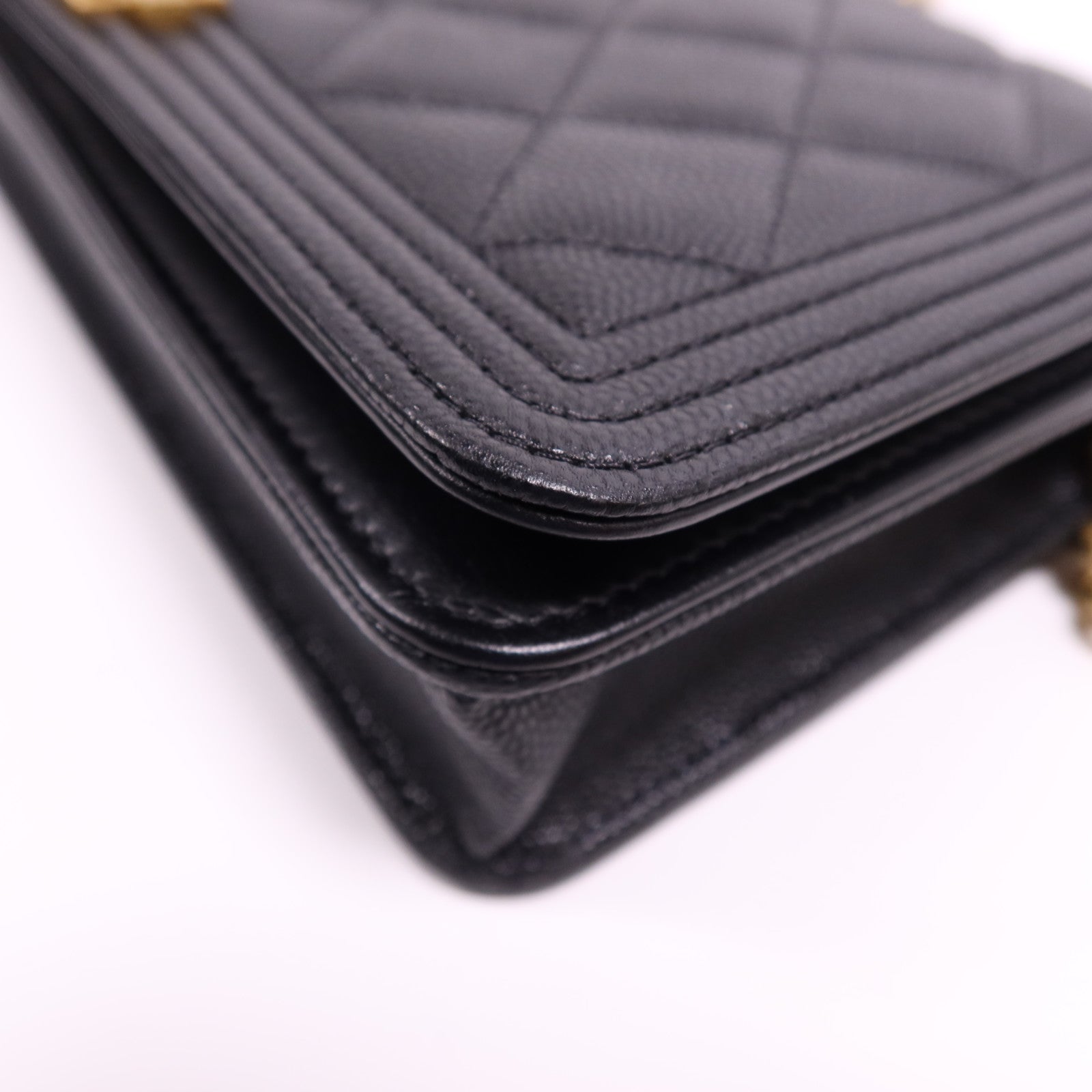 CHANEL 牛皮皮革Boy WOC Wallet On Chain金扣鏈帶肩背袋