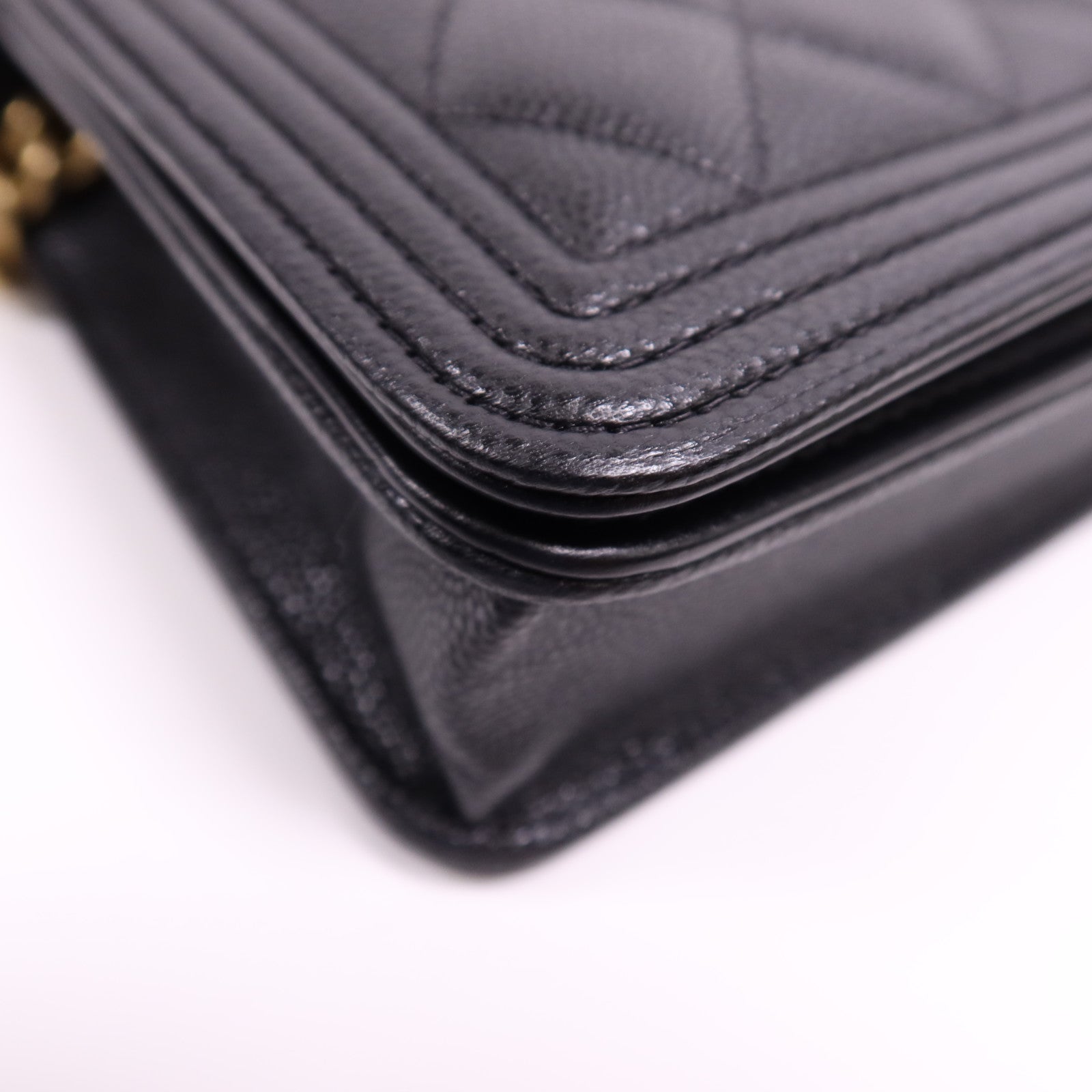 CHANEL 牛皮皮革Boy WOC Wallet On Chain金扣鏈帶肩背袋