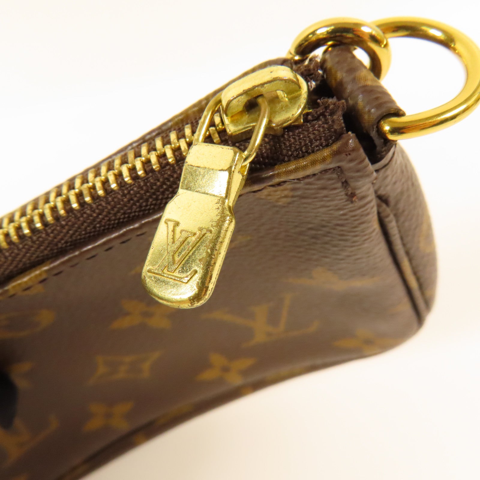 LOUIS VUITTON Monogram Mini Pochette Accessoires金扣手挽袋