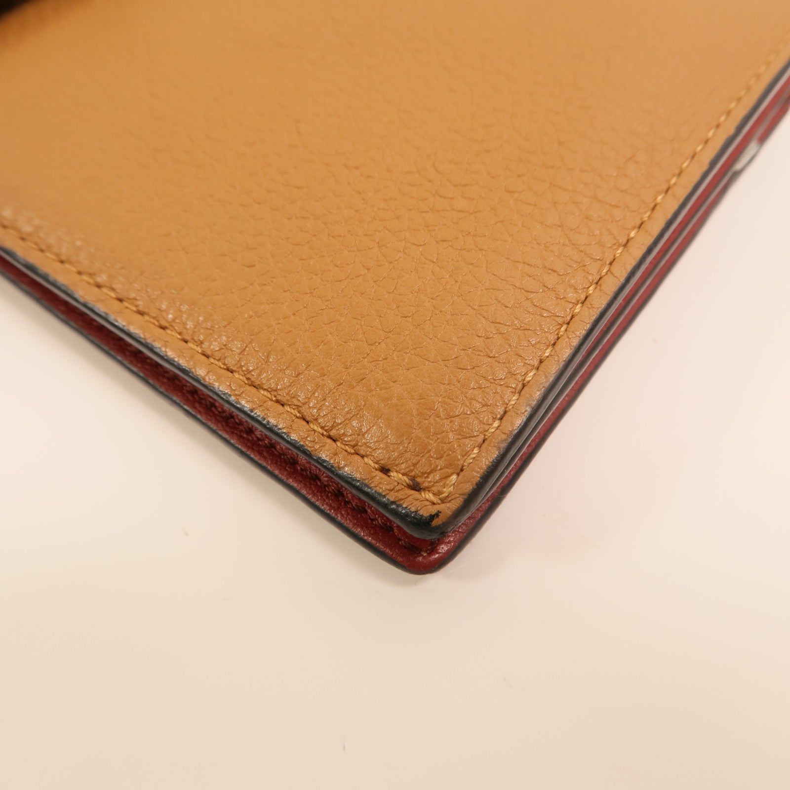 LOEWE 牛皮皮革Large Vertical Wallet銀扣長錢包