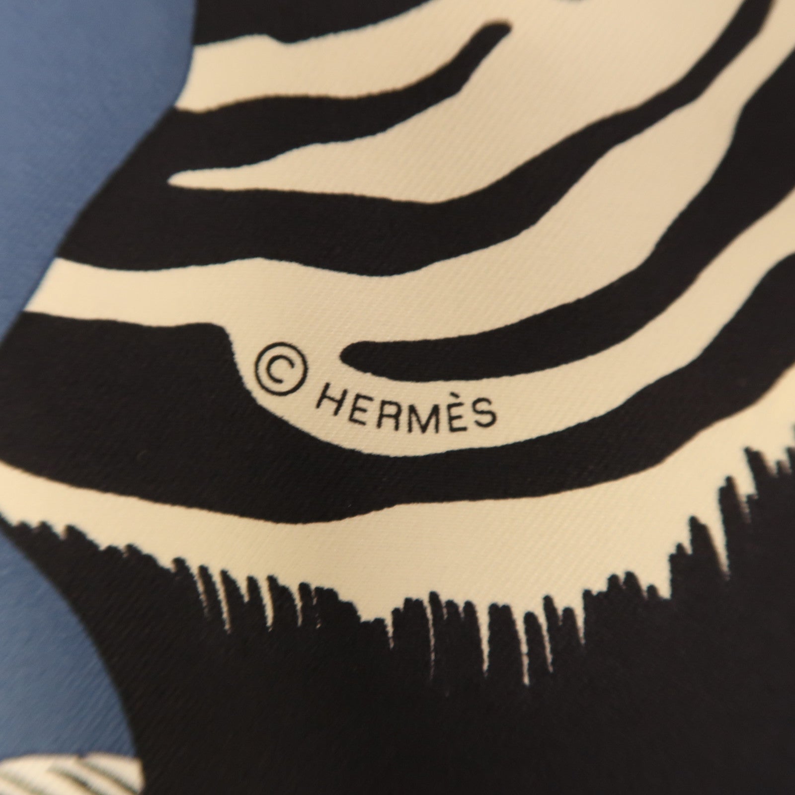 HERMES 絲質Scarf絲巾藍色/黑色/白色