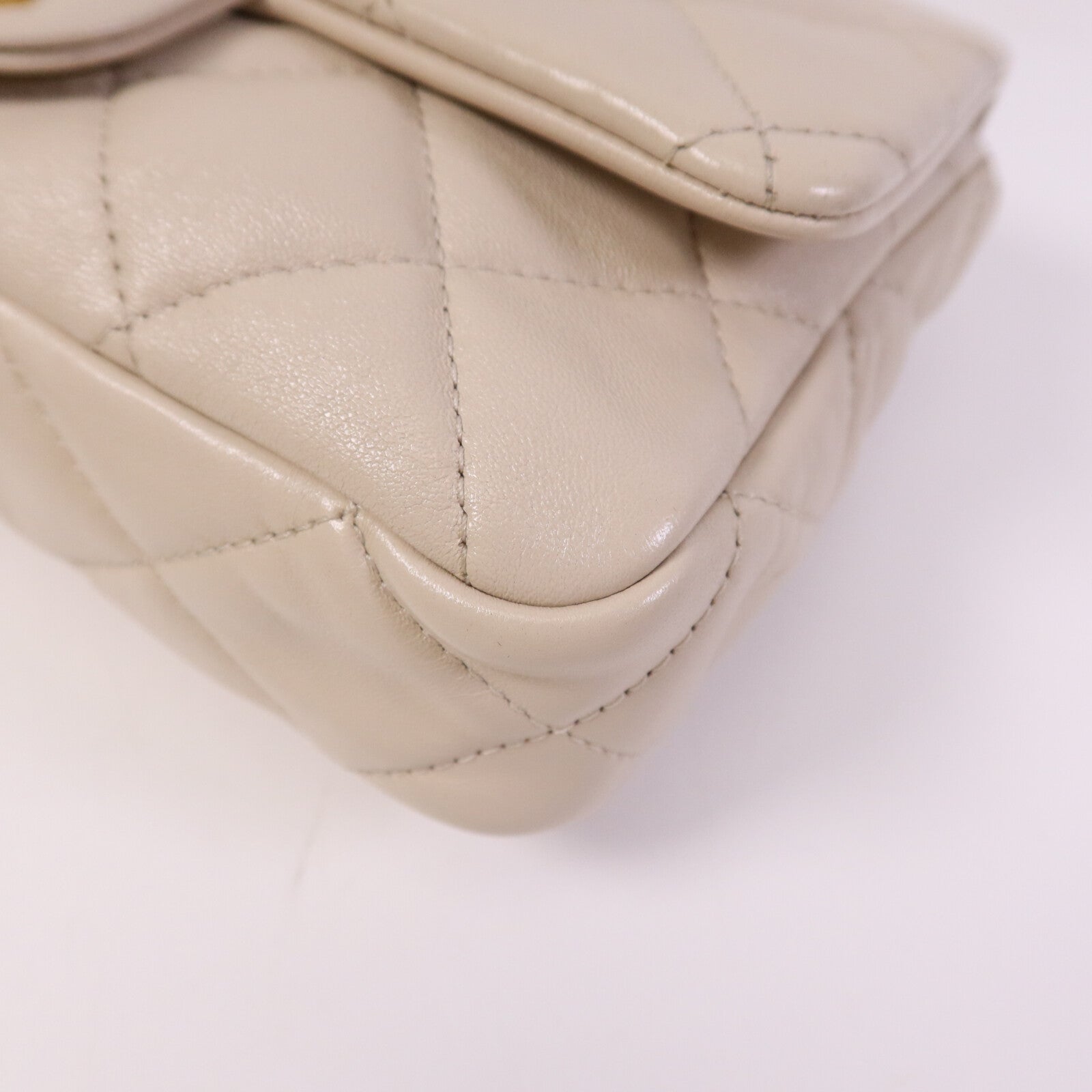 CHANEL 【激減優惠】牛皮皮革Chain Shoulder金扣肩背袋
