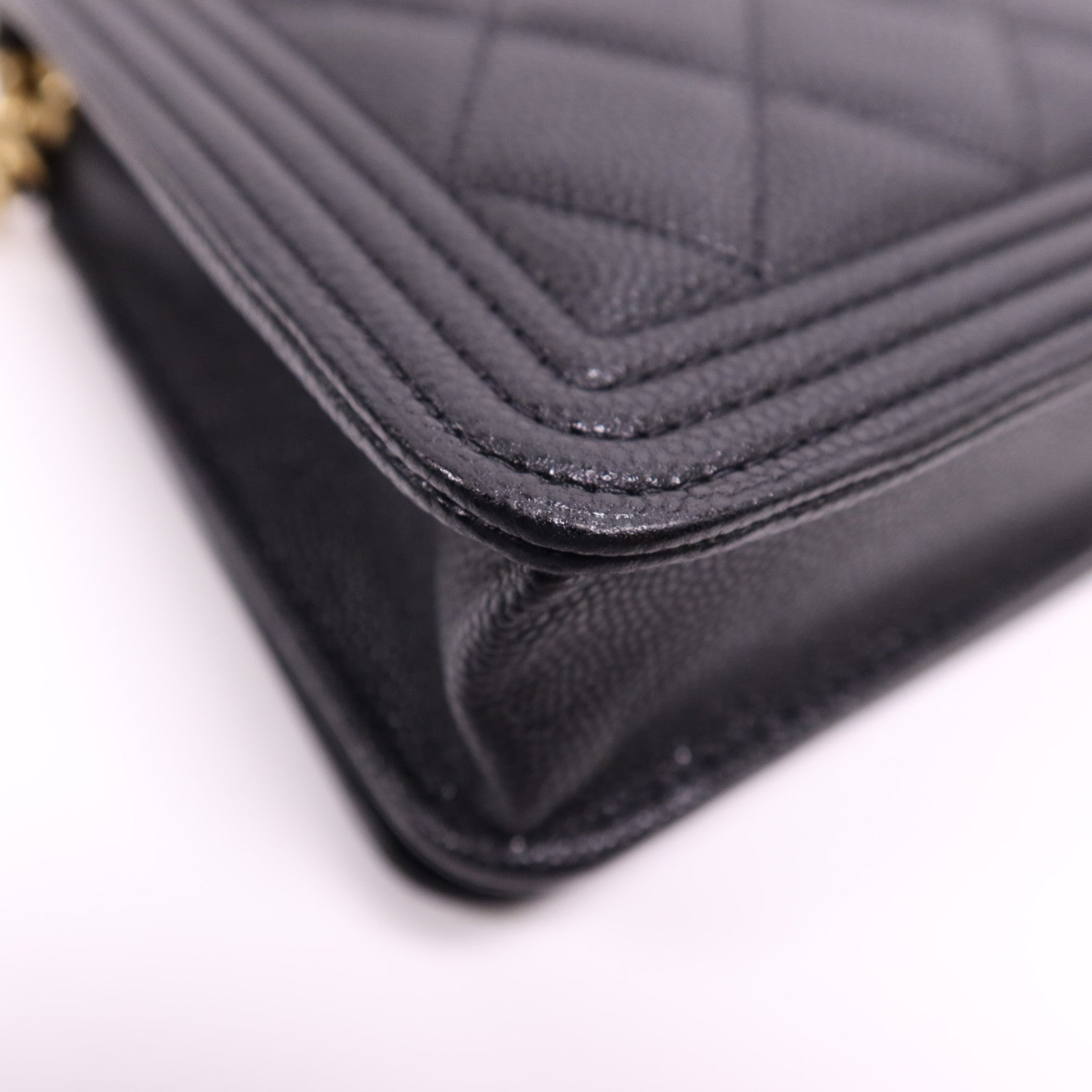 CHANEL 牛皮皮革Boy WOC Wallet On Chain金扣鏈帶肩背袋