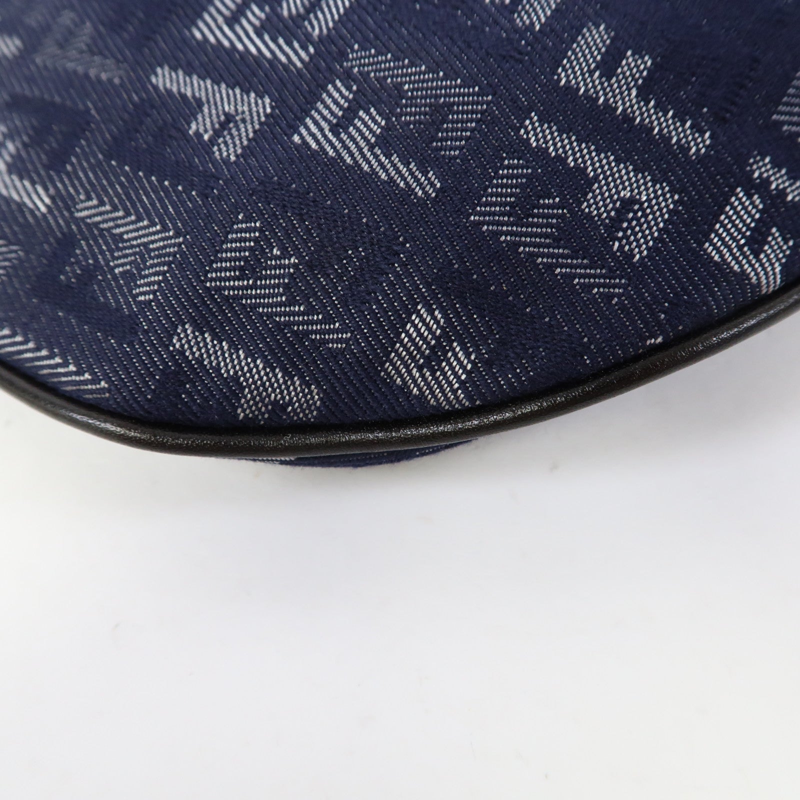 FENDI 帆布Zucchino Shoulder Bag銀扣肩背袋藍色