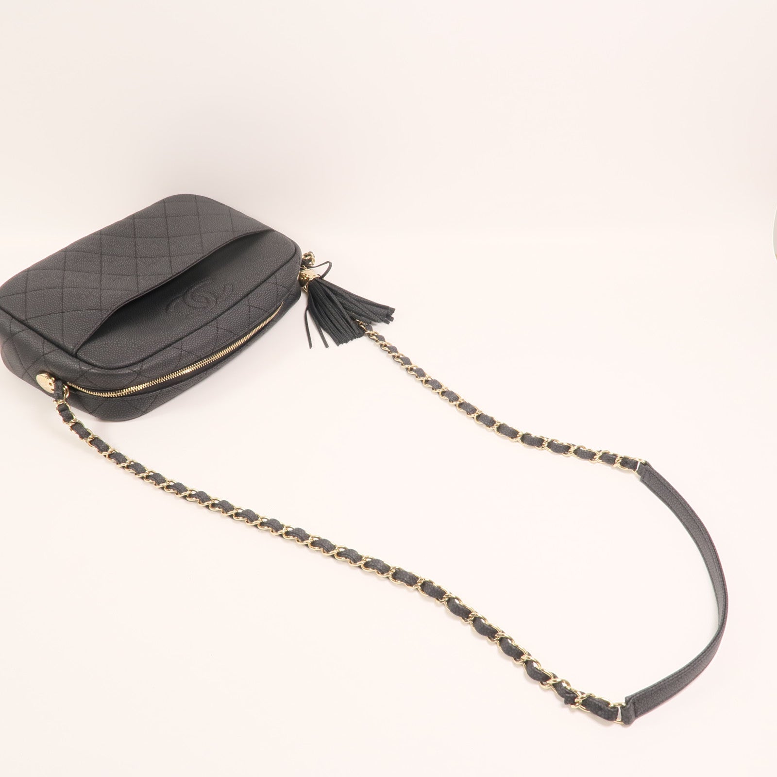 CHANEL 牛皮皮革Carmera Bag金扣鏈帶肩背袋