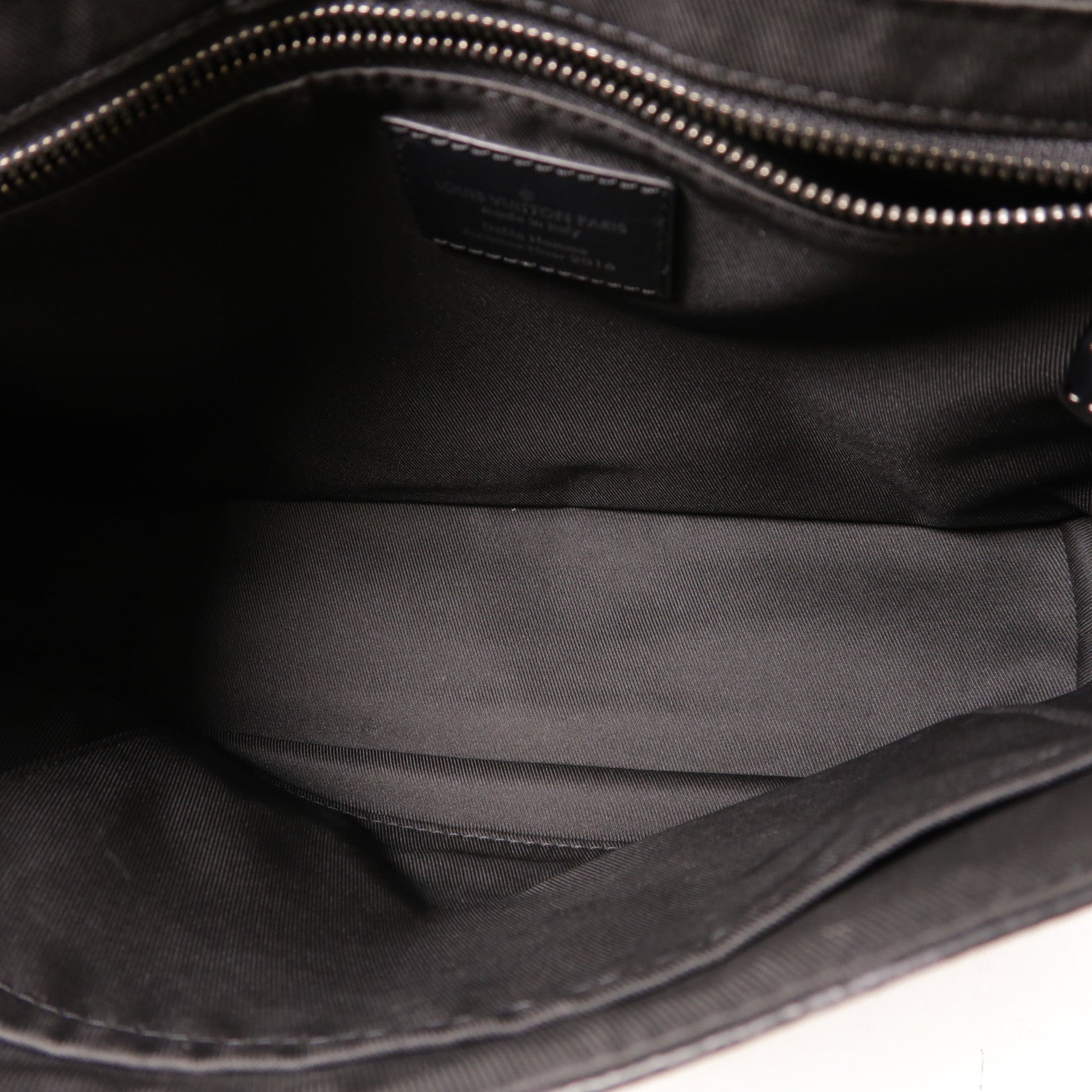 LOUIS VUITTON Monogram Eclipse Messenger PM Voyager銀扣肩背袋