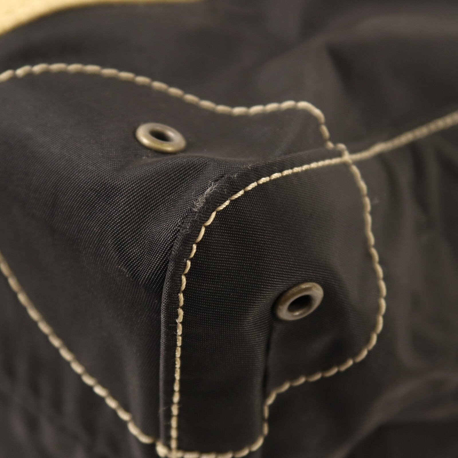 BURBERRY 尼龍Handbag手挽袋