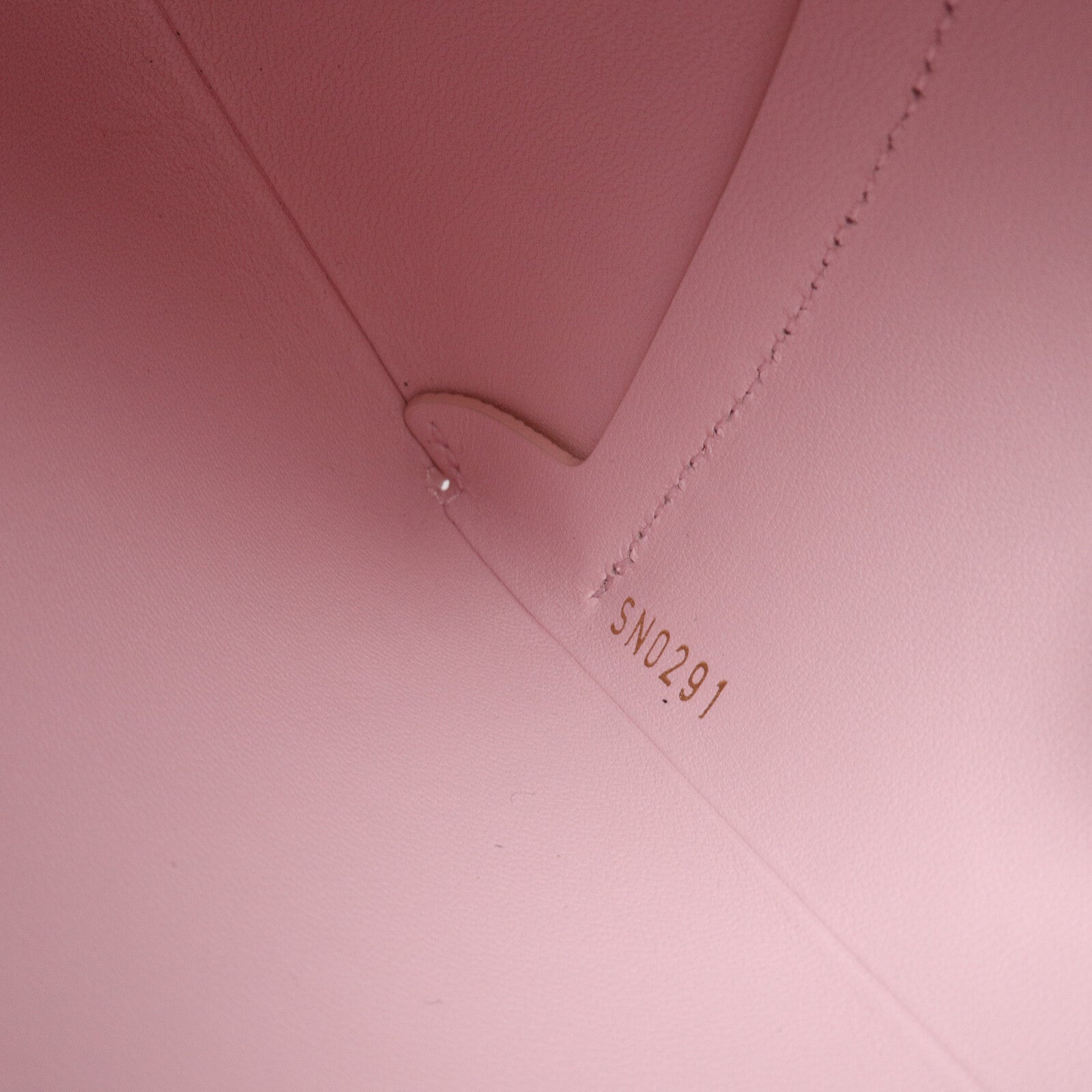 LOUIS VUITTON Monogram Coated Canvas Pochette Kirigami By The Pool手拿包