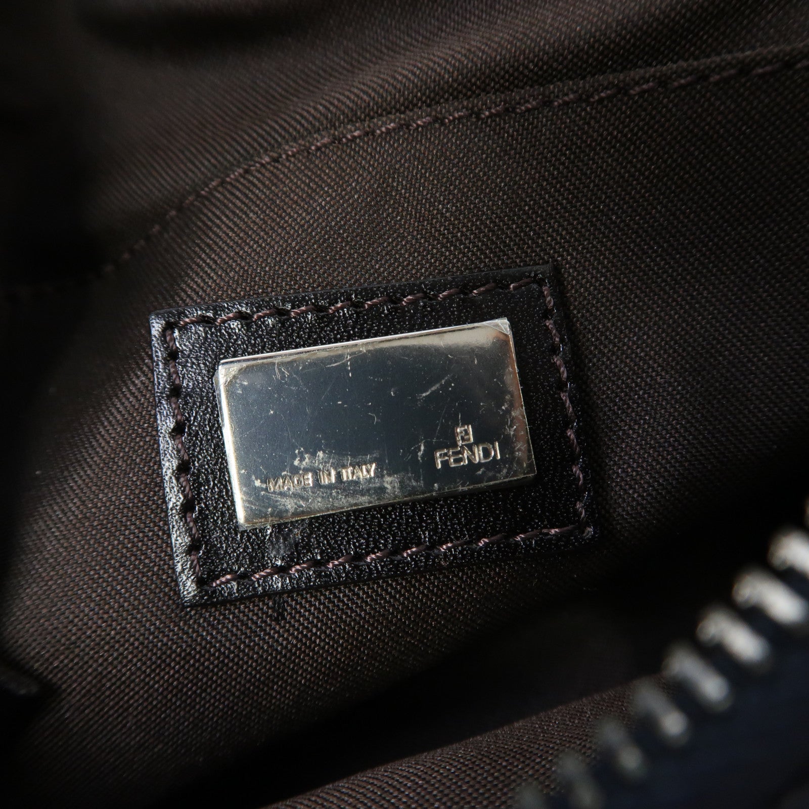 FENDI 帆布Zucchino Shoulder Bag銀扣肩背袋藍色