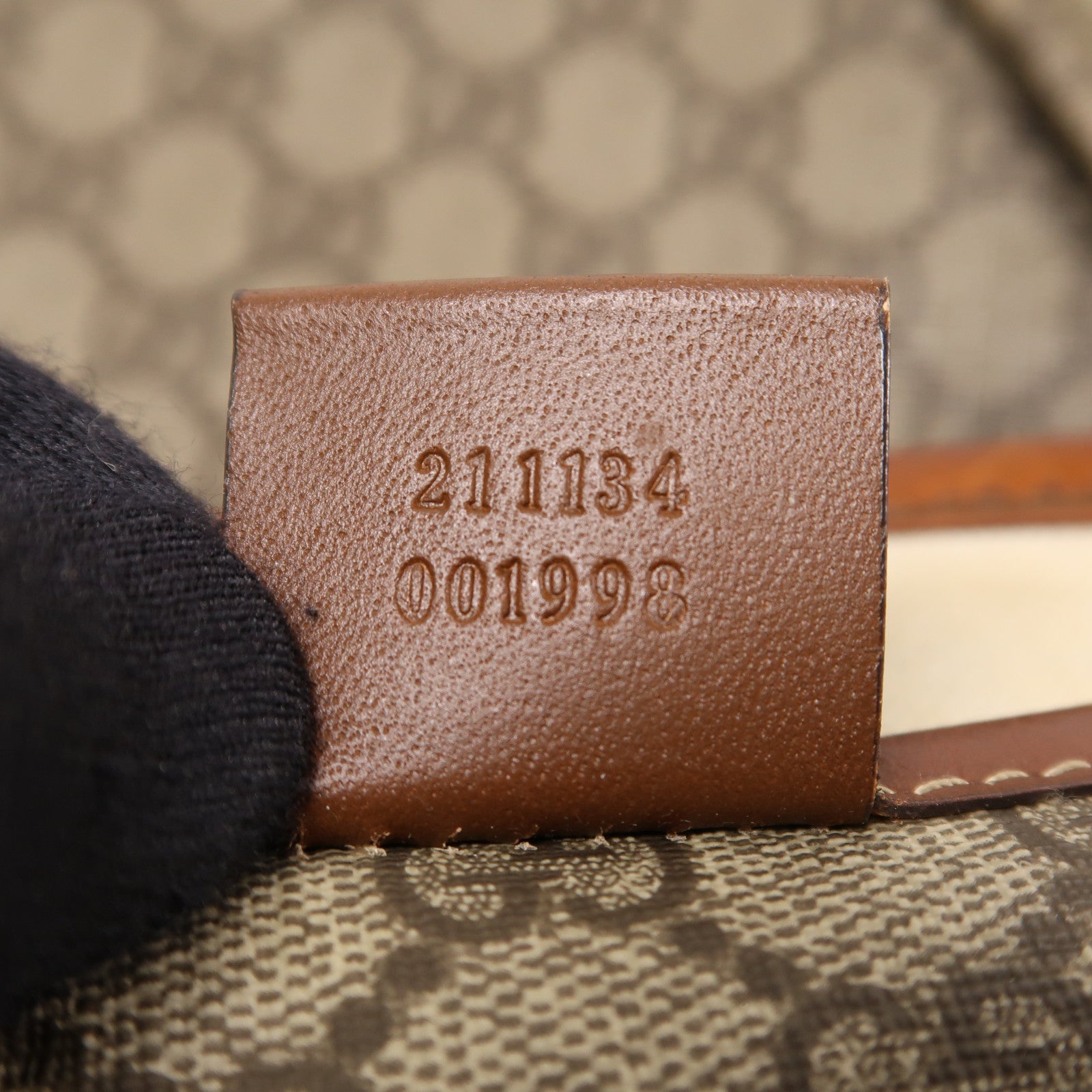 GUCCI 塗層帆布Shoulder Bag金扣肩背袋