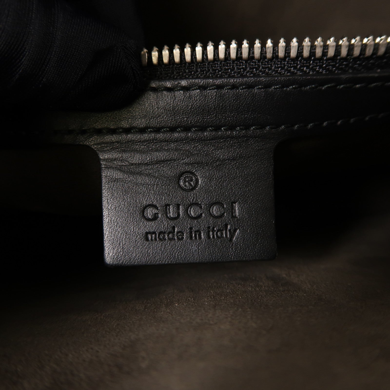 GUCCI GG SHW Signature Shoulder Bag 450953 Calfskin Leather Black