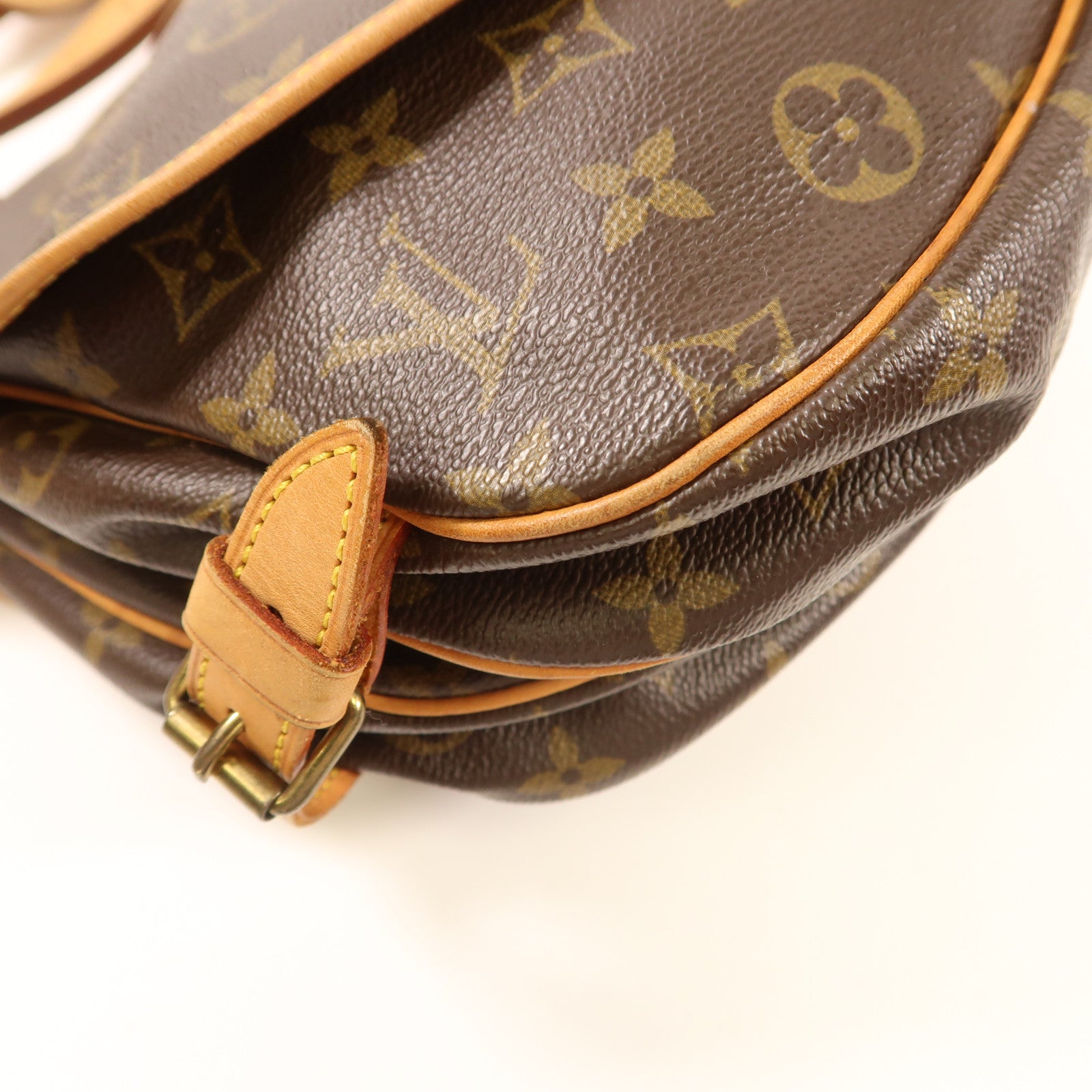 LOUIS VUITTON【激減優惠】 Monogram Saumur 30金扣肩背袋