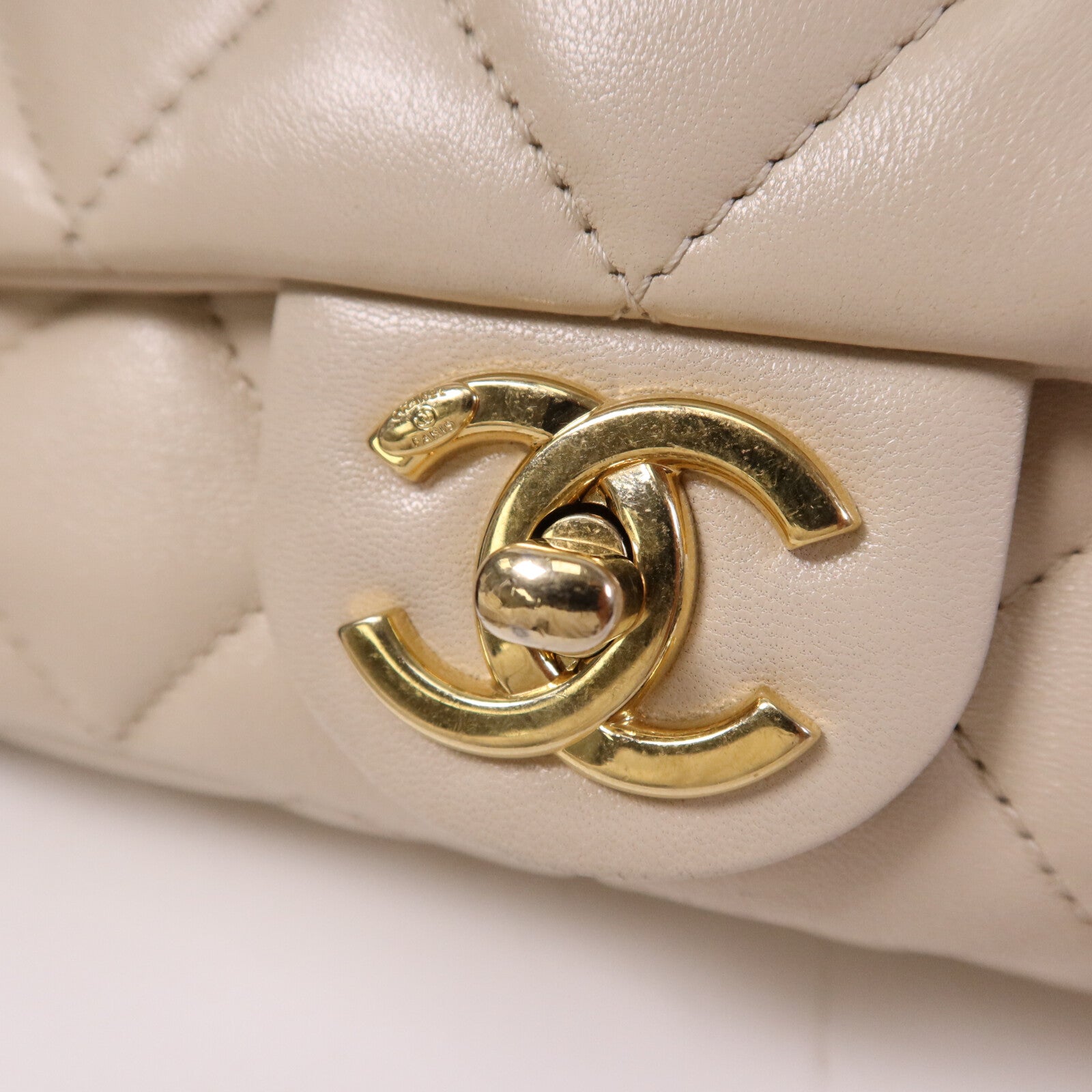 CHANEL 【激減優惠】牛皮皮革Chain Shoulder金扣肩背袋