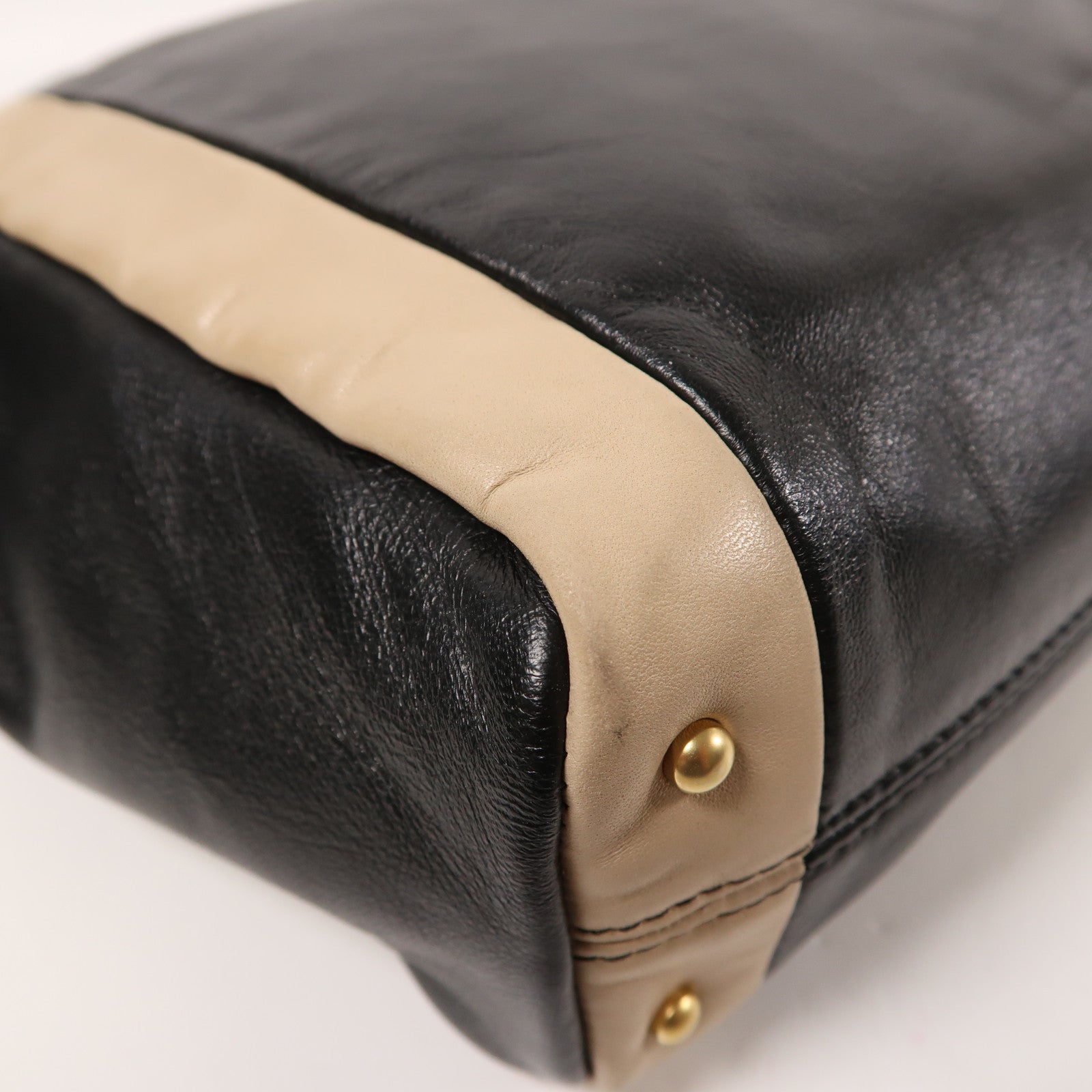 CHANEL 羊皮皮革Shoulder Bag金扣肩背袋