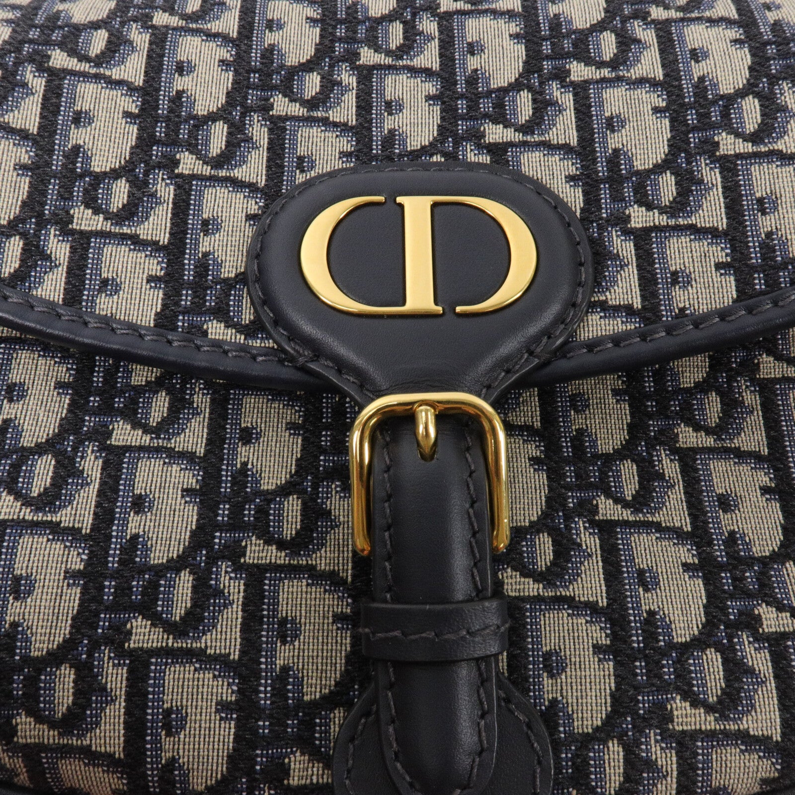 Dior 帆布Bobby Medium肩背袋