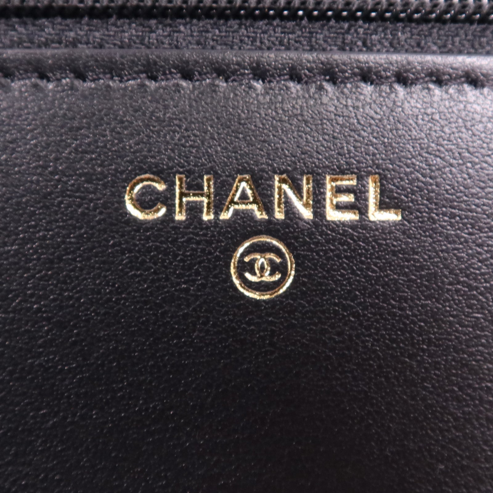 CHANEL 牛皮皮革Boy WOC Wallet On Chain金扣鏈帶肩背袋