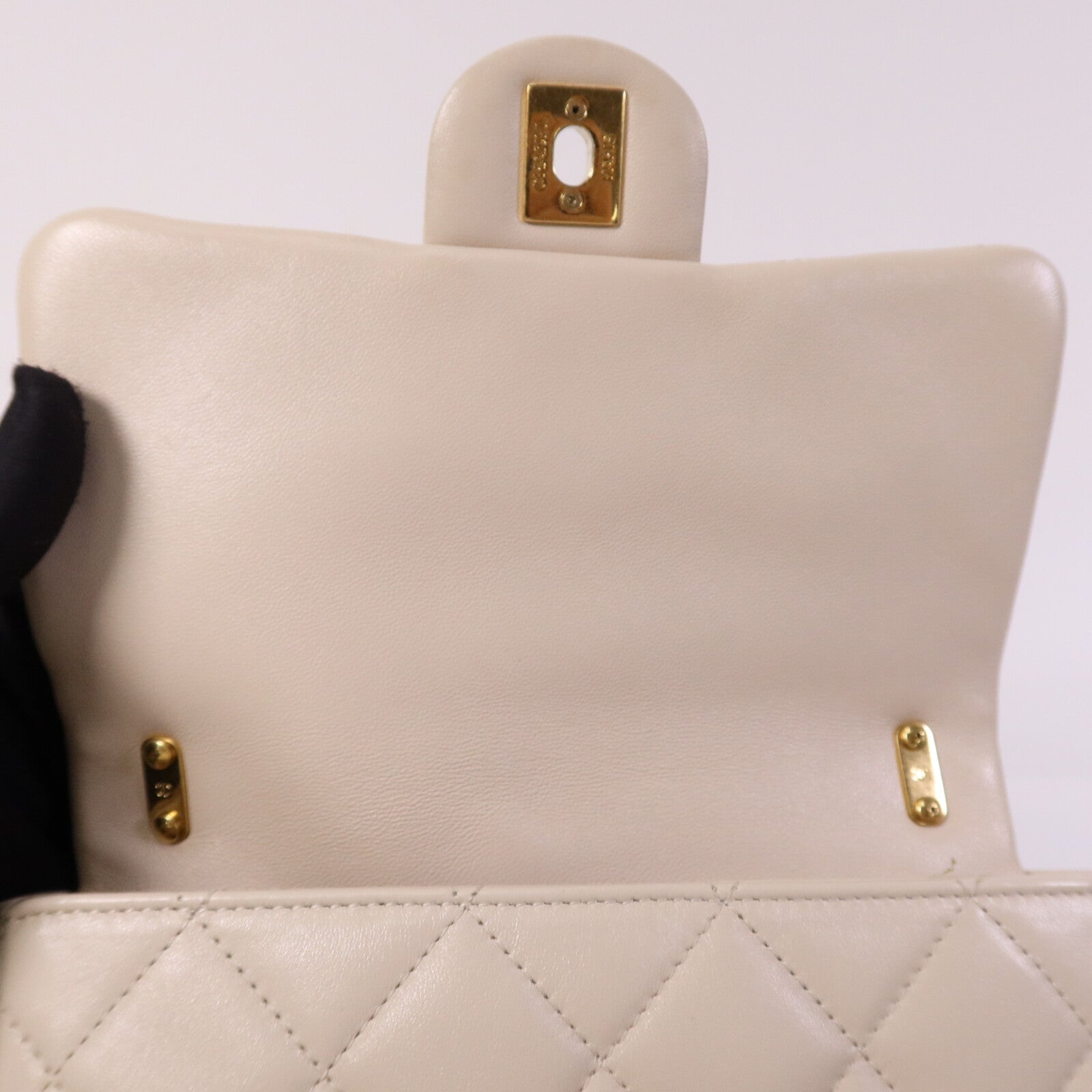 CHANEL 【激減優惠】牛皮皮革Chain Shoulder金扣肩背袋