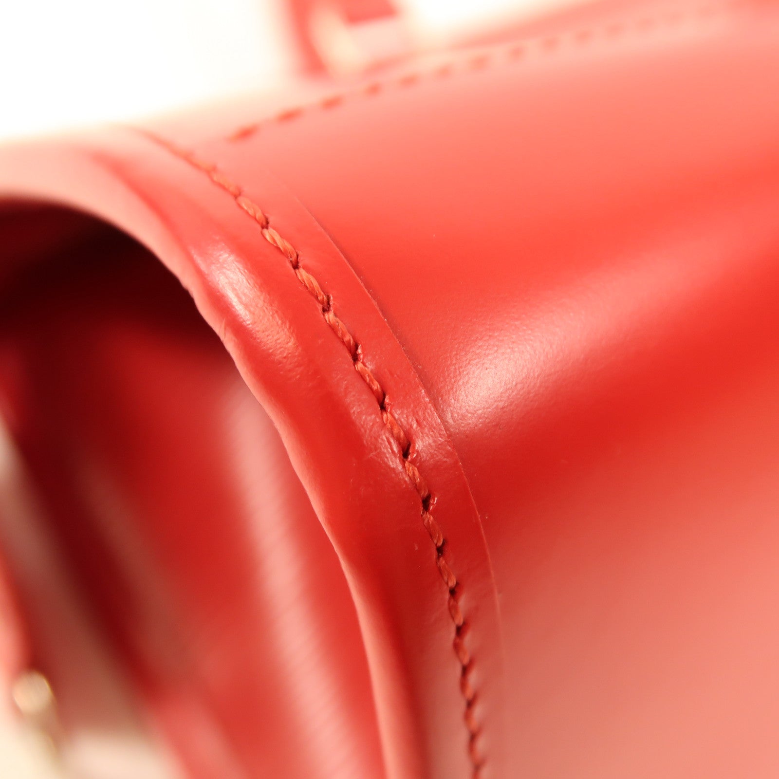 LOUIS VUITTON Epi Madeleine PM銀扣肩背袋