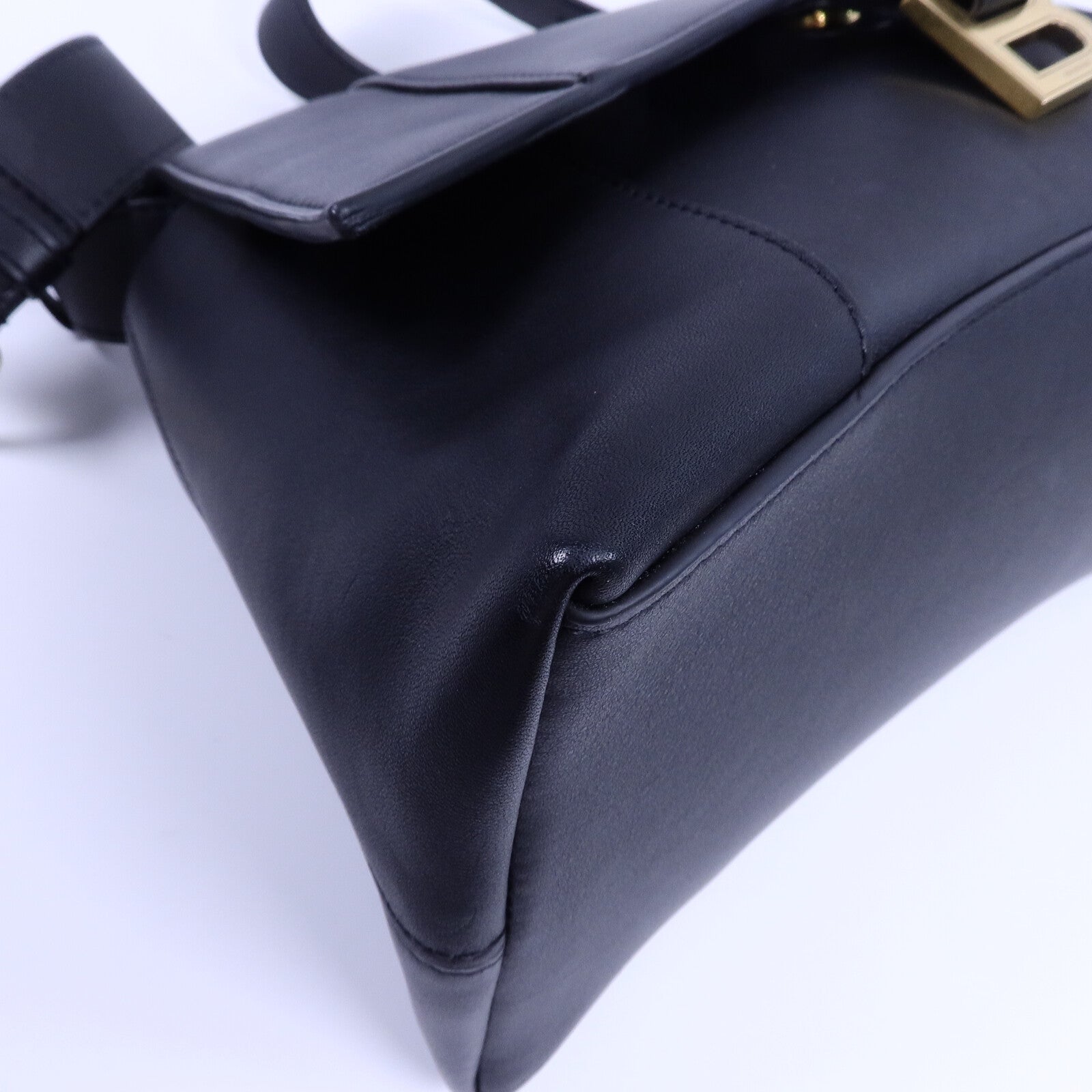 BALENCIAGA 牛皮皮革Downtown Medium肩背袋