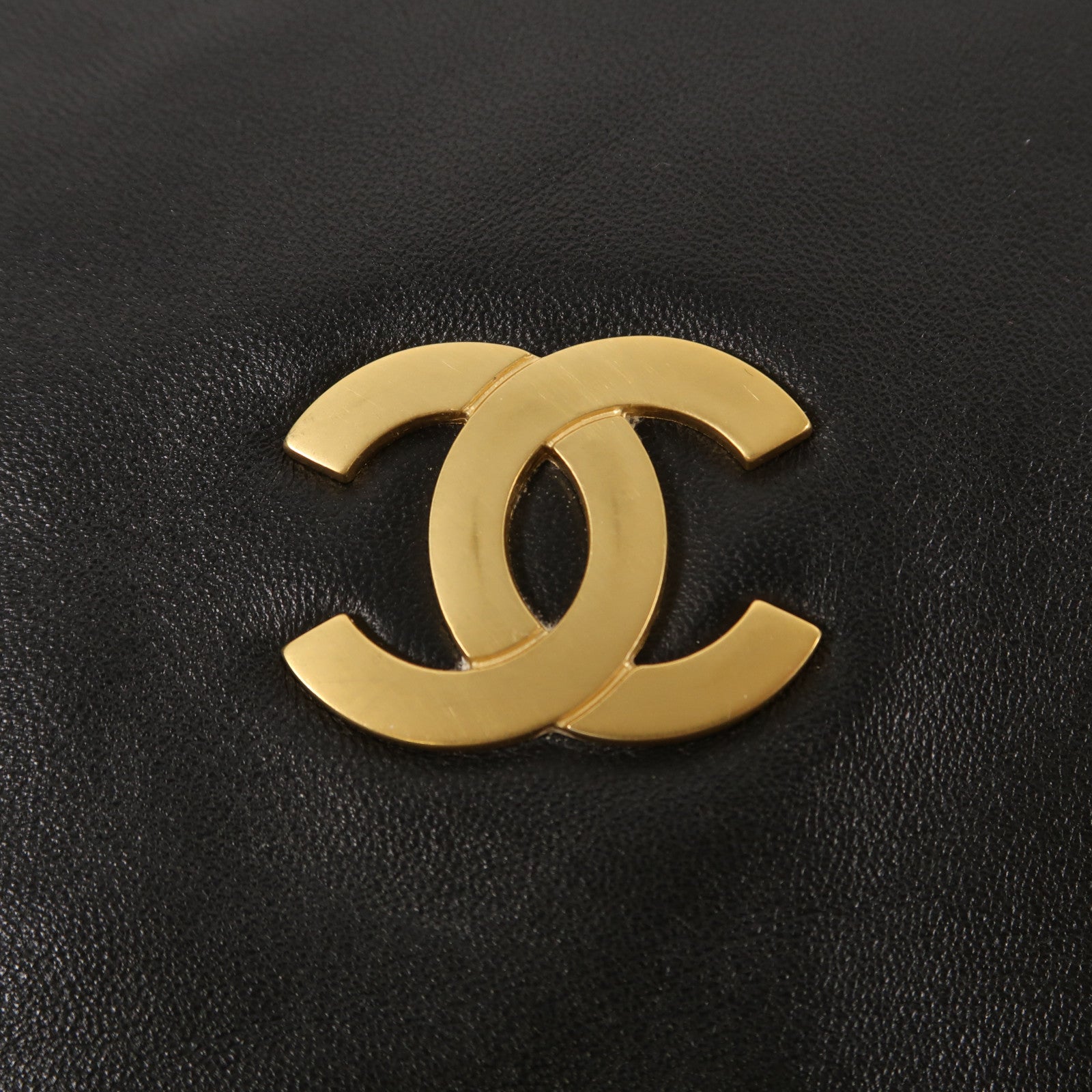 CHANEL 羊皮皮革Shoulder Bag金扣肩背袋