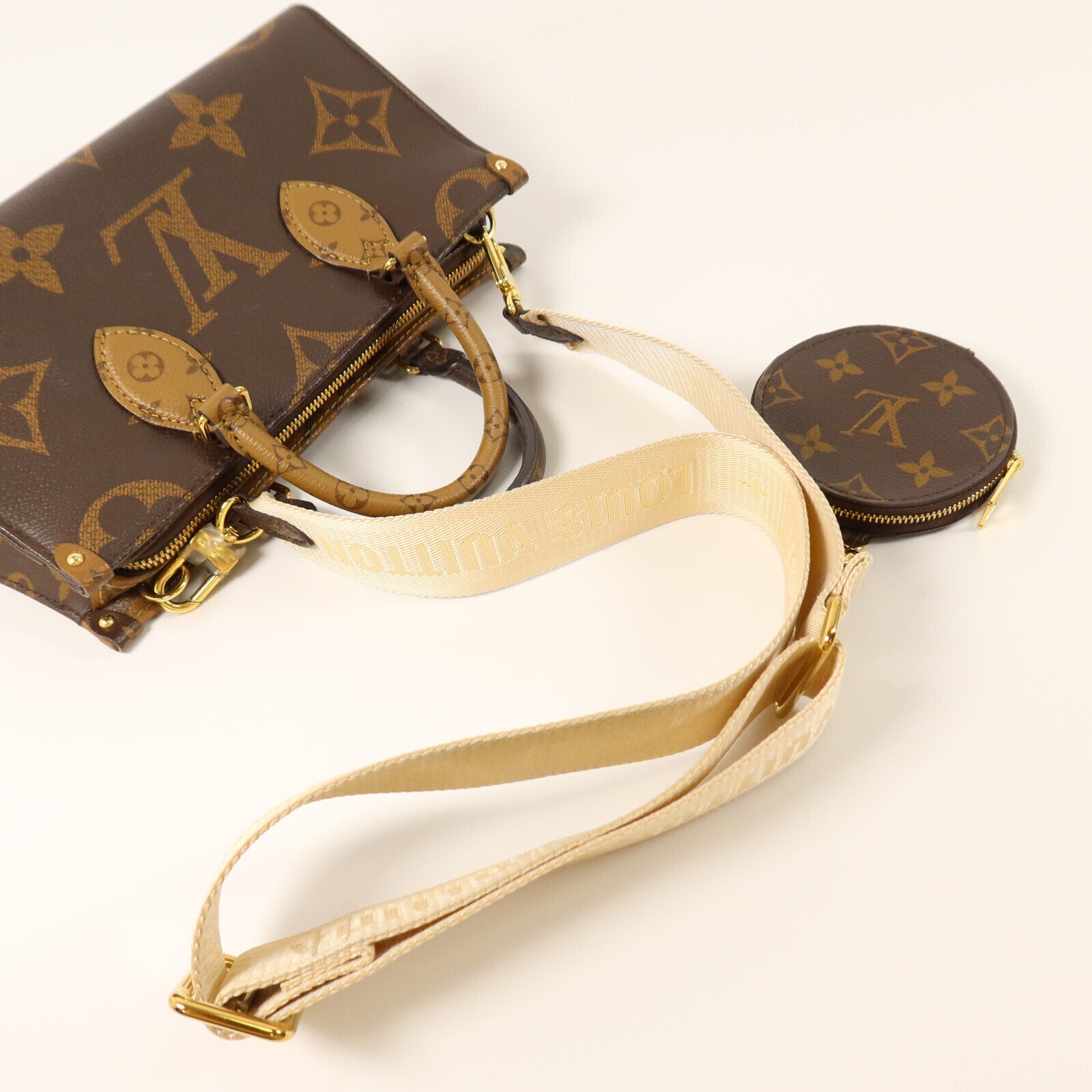 LOUIS VUITTON Monogram Reverse On The Go East West金扣手挽肩背兩用包袋
