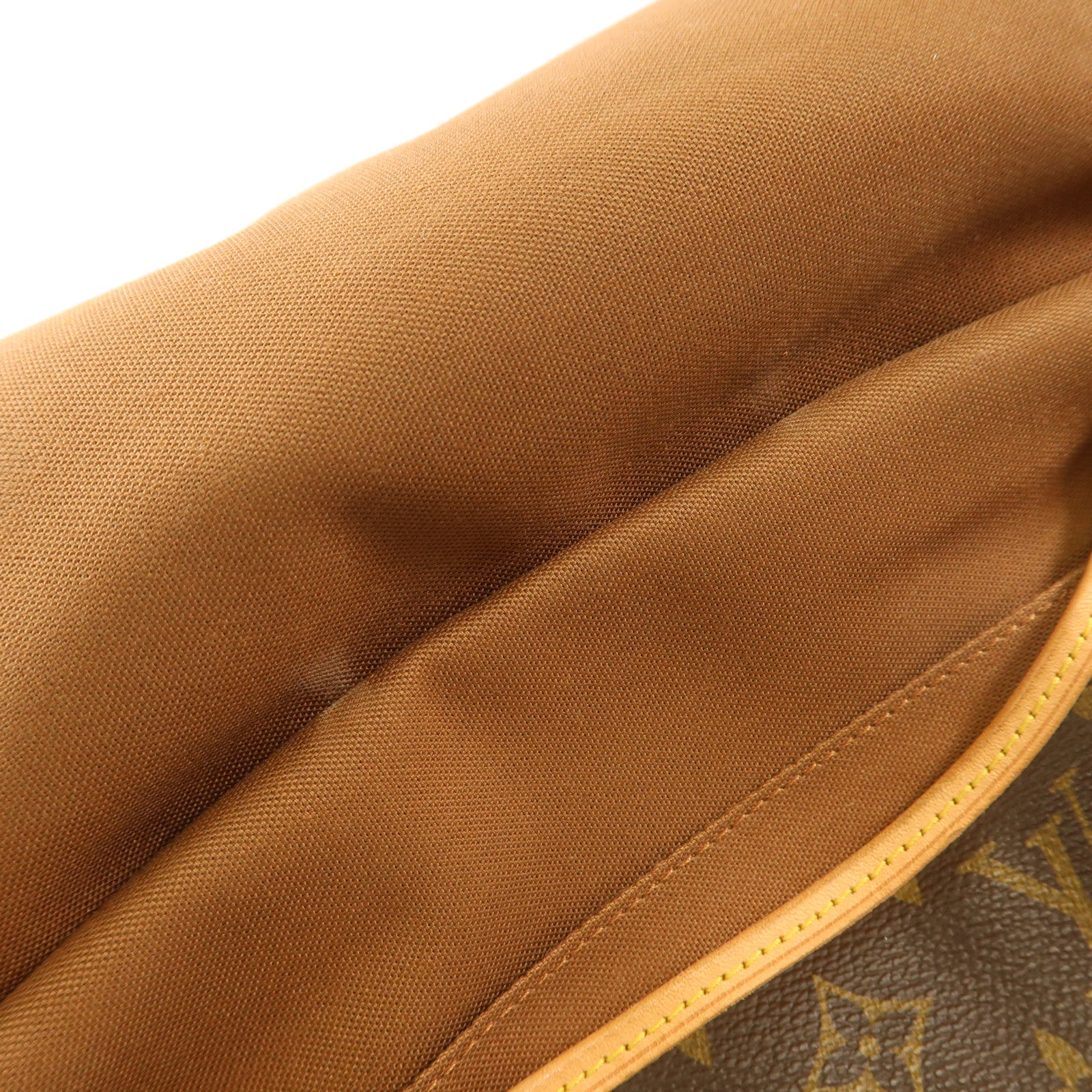 LOUIS VUITTON【激減優惠】 Monogram Saumur 30金扣肩背袋