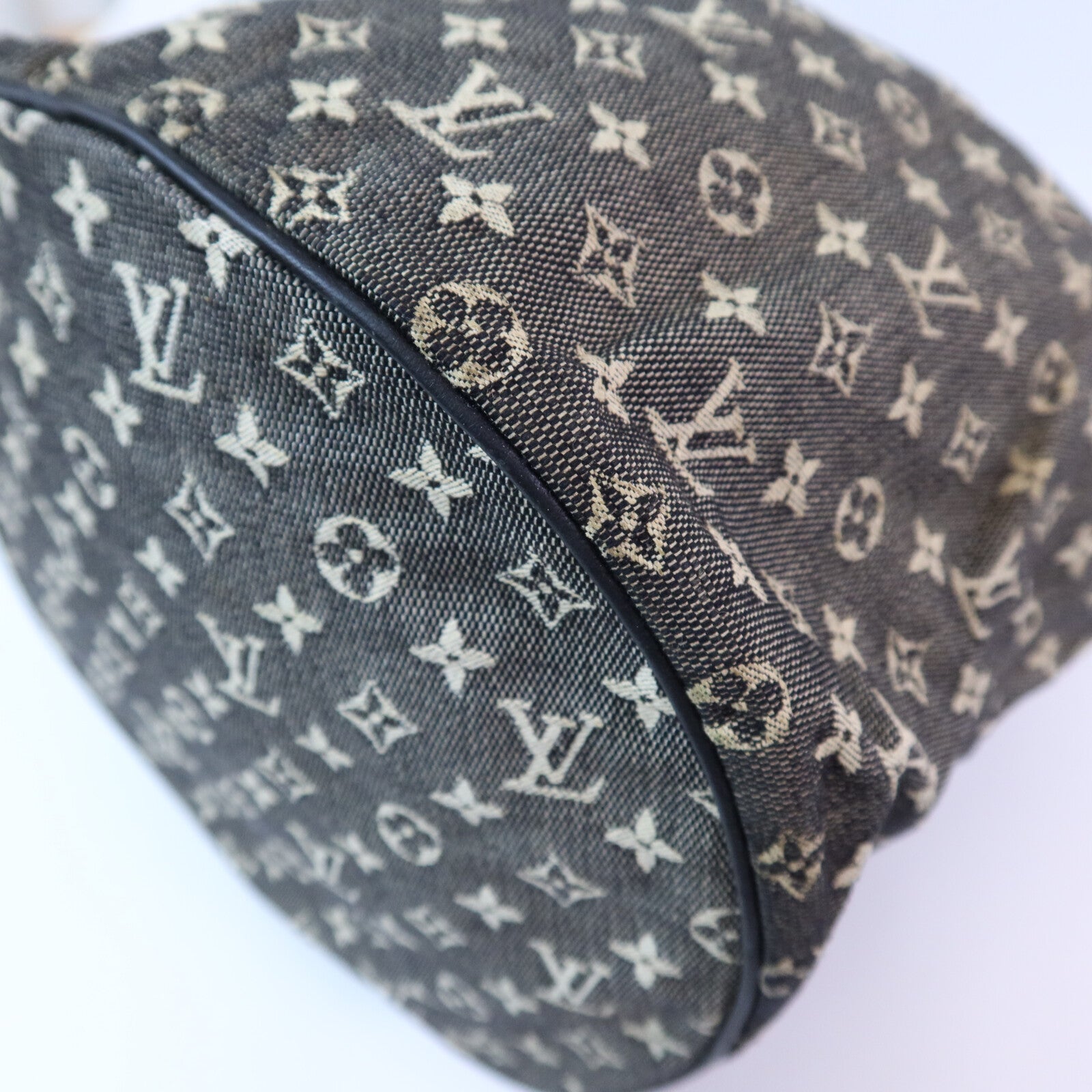 LOUIS VUITTON Monogram Mini Lin Betsy金扣背包