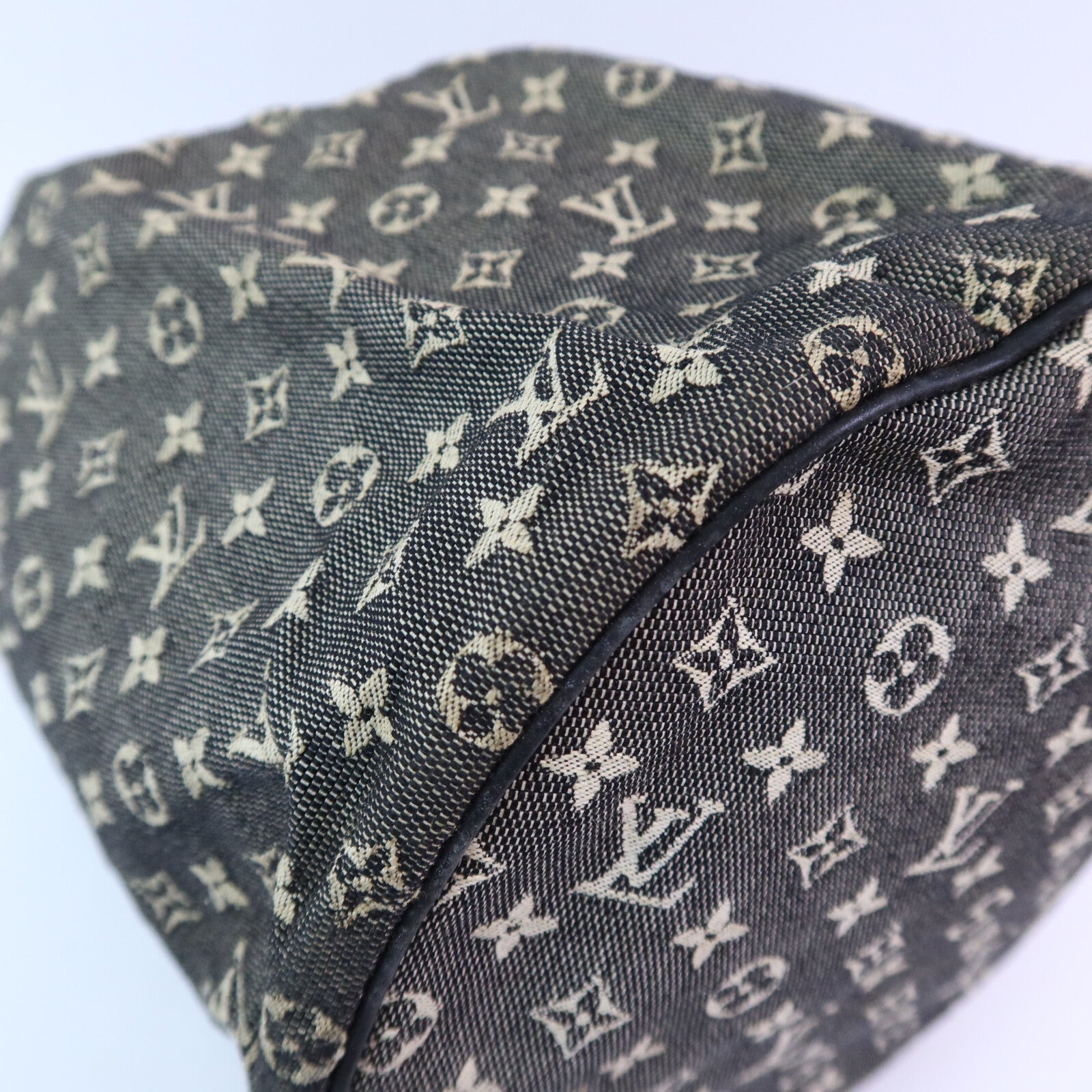 LOUIS VUITTON Monogram Mini Lin Betsy金扣背包