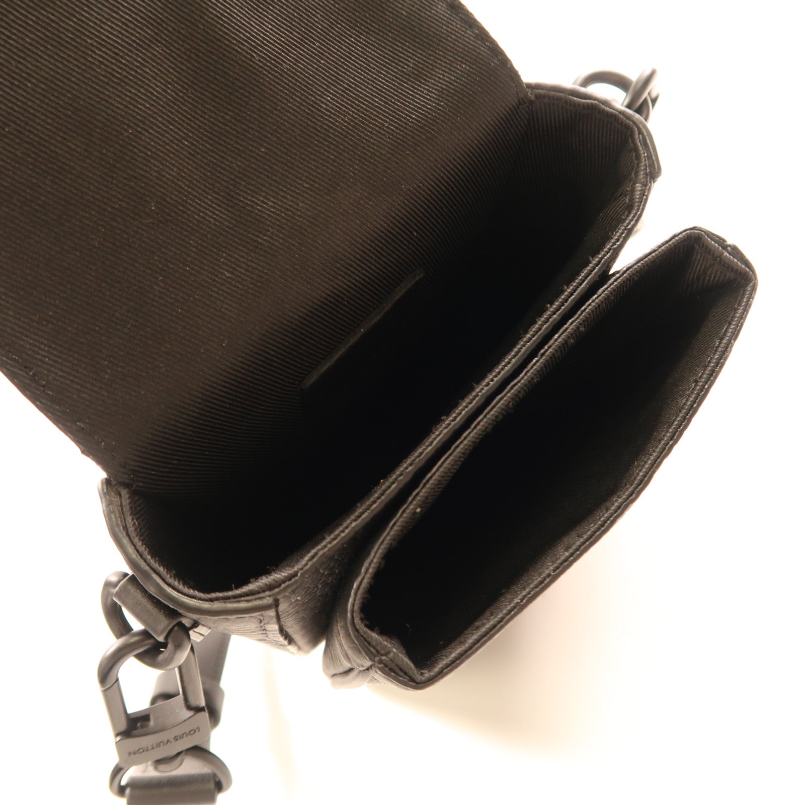 LOUIS VUITTON Monogram Taurillon S-Lock Vertical Wearable肩背袋