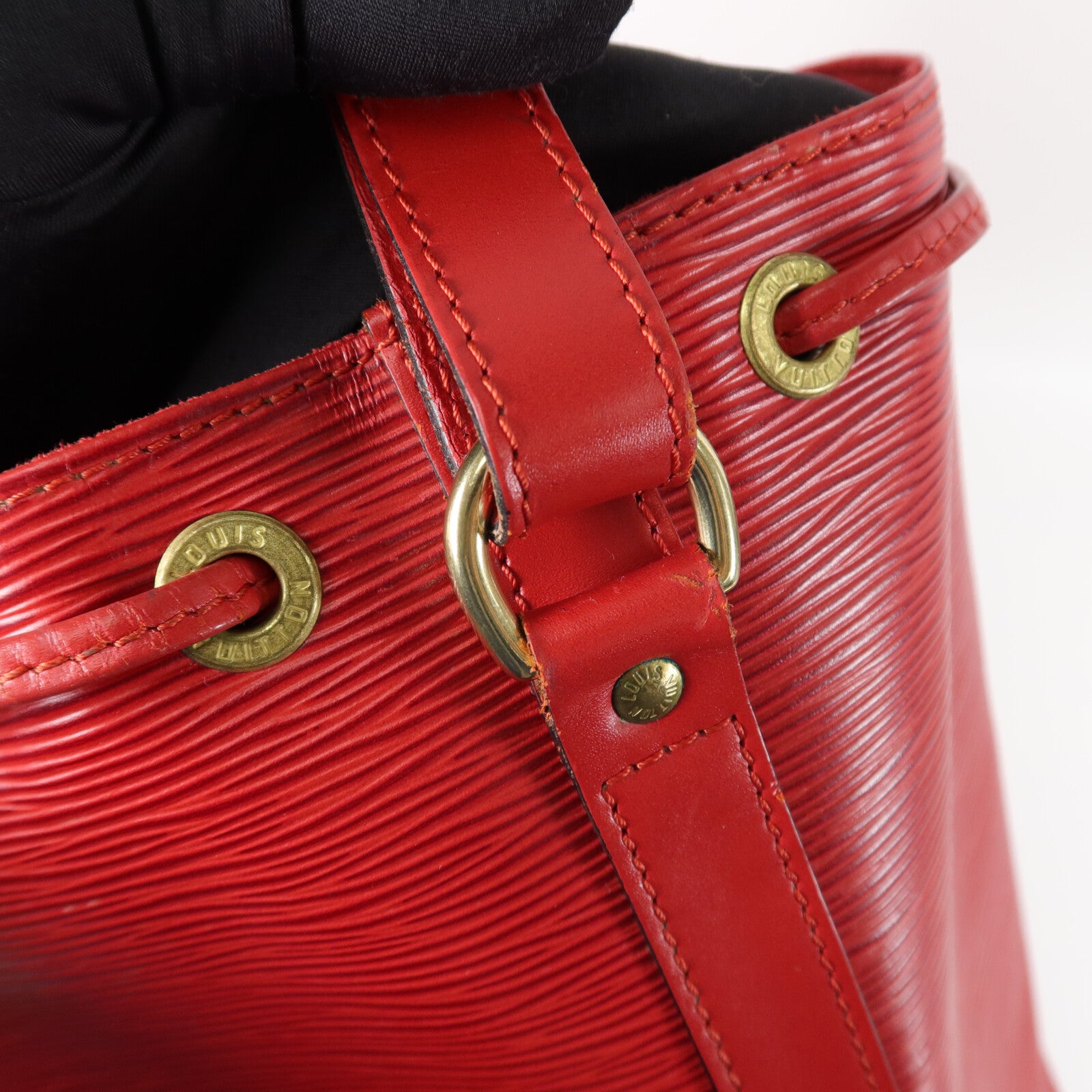 LOUIS VUITTON Epi Noe肩背袋