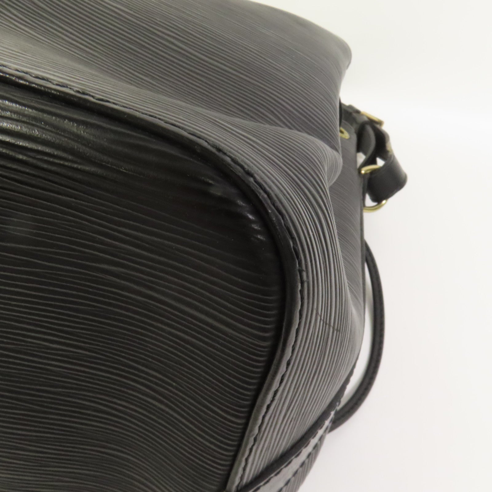 LOUIS VUITTON Epi Petit Noe金扣肩背袋