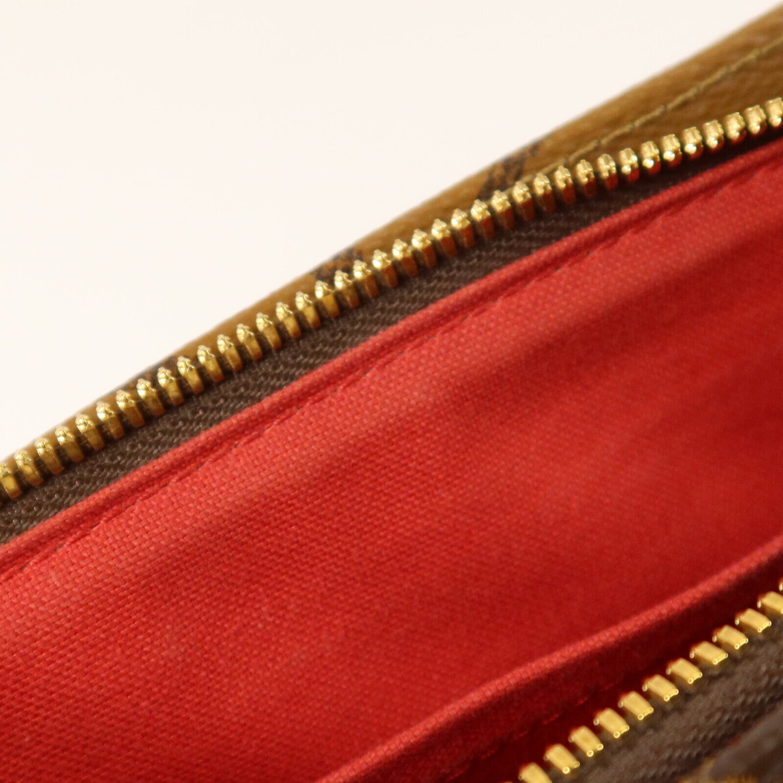 LOUIS VUITTON Monogram Reverse On The Go East West金扣手挽肩背兩用包袋