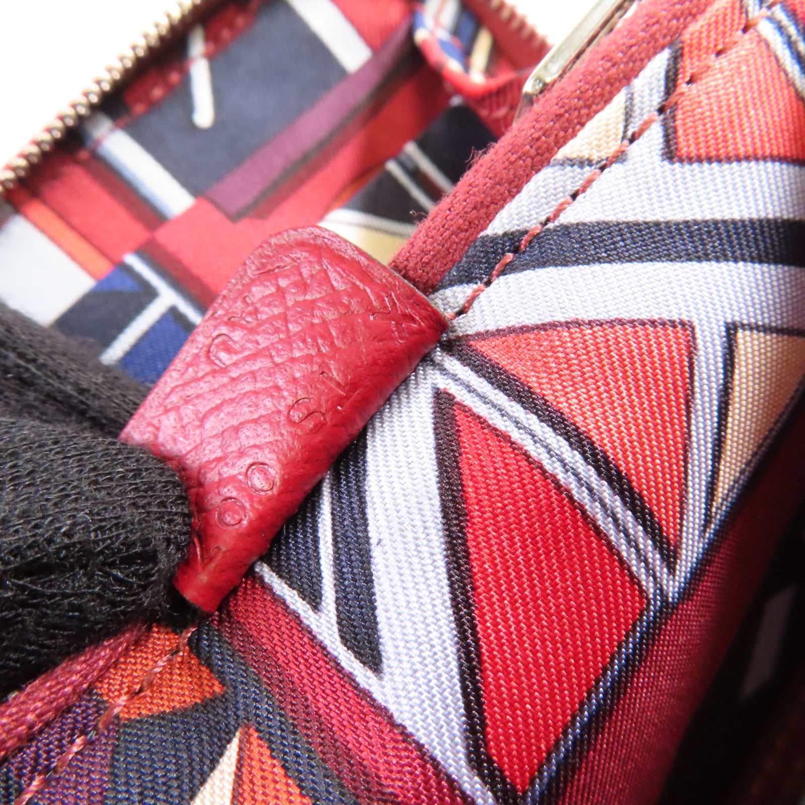 HERMES Epsom皮革Silk'In Compact Wallet銀扣短錢包Rouge Grenat石榴紅色