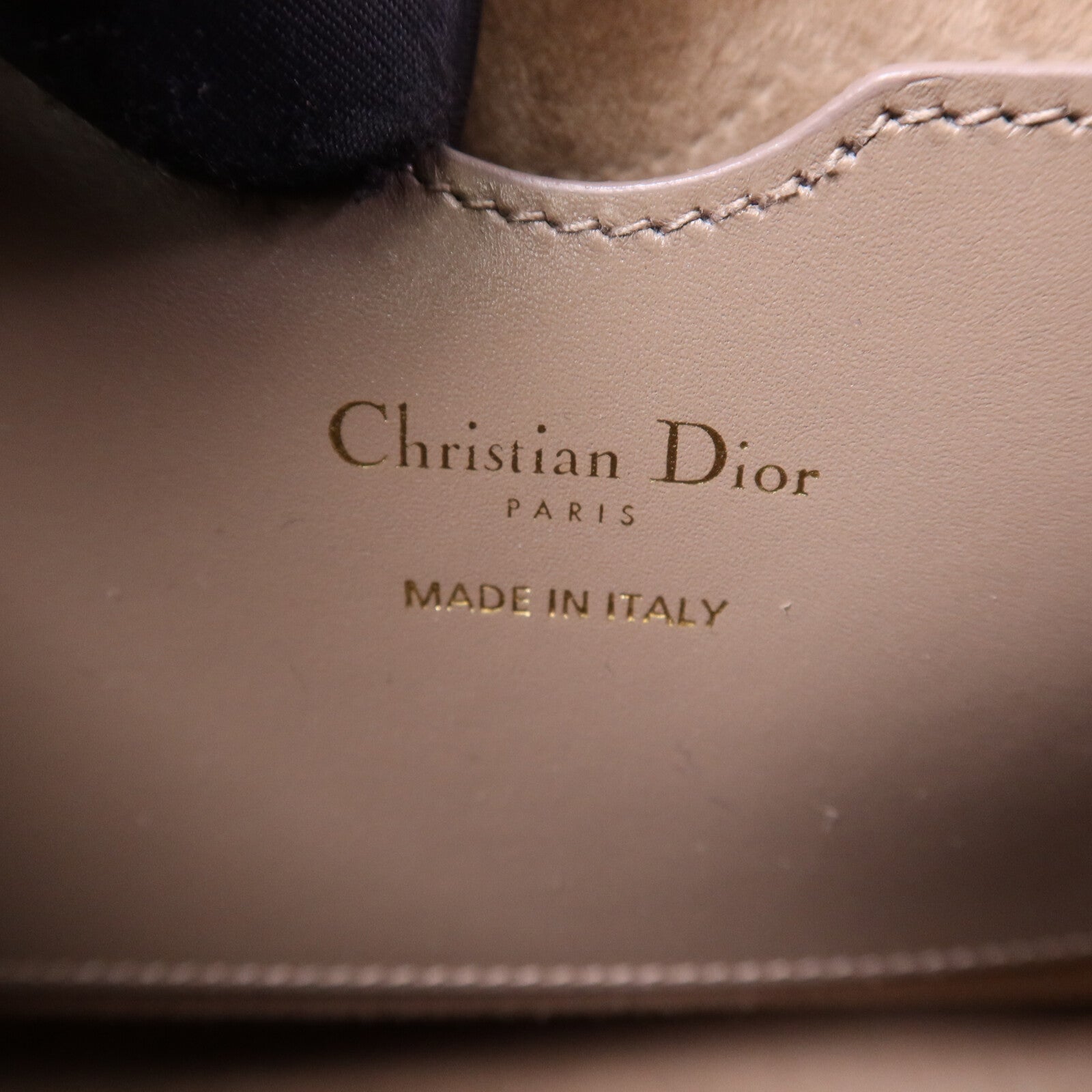 Dior 牛皮皮革Bobby Large金扣肩背袋
