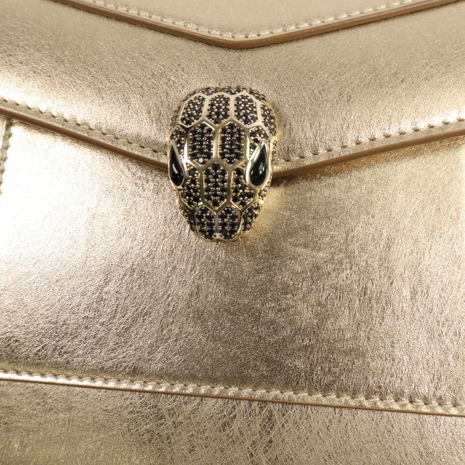 BVLGARI 牛皮皮革Serpenti Forever Day to Night鏈帶肩背袋