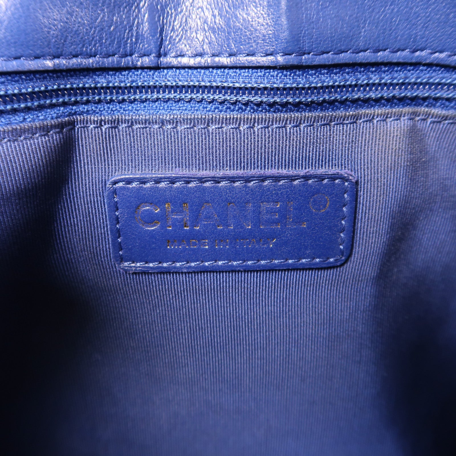 CHANEL【激減優惠】 牛皮皮革Shoulder Bag金扣肩背袋
