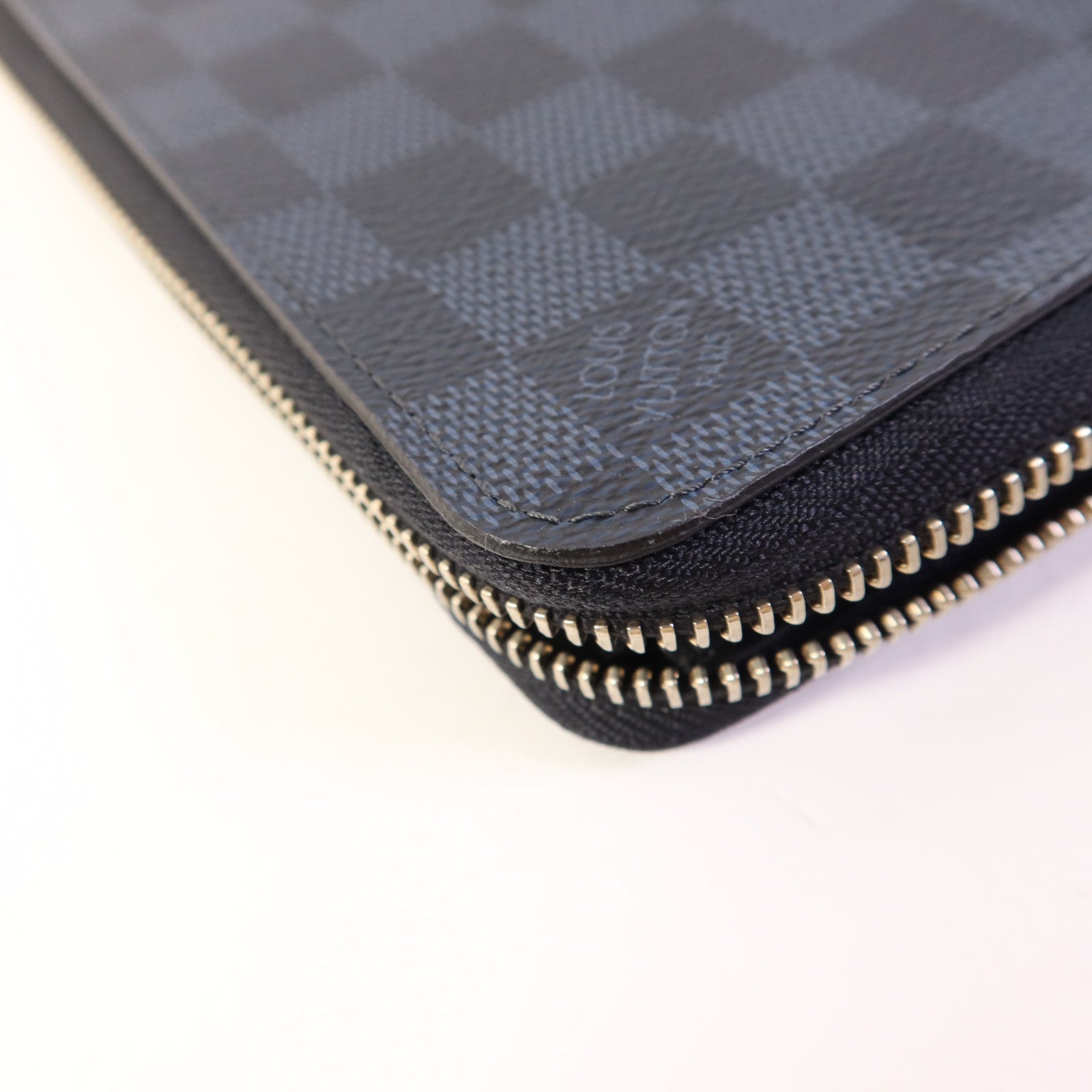 LOUIS VUITTON Damier Graphite Zipper Wallet Vertical銀扣長錢包