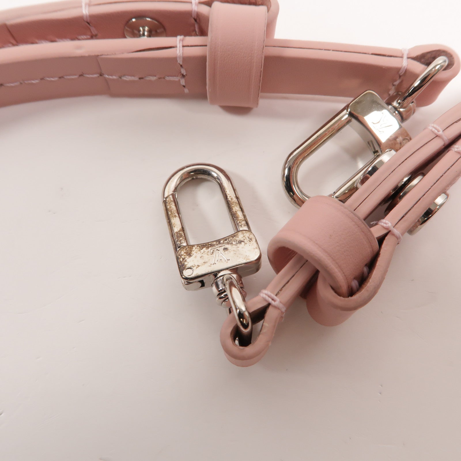 LOUIS VUITTON Epi Easy Pouch Strap鏈帶肩背袋