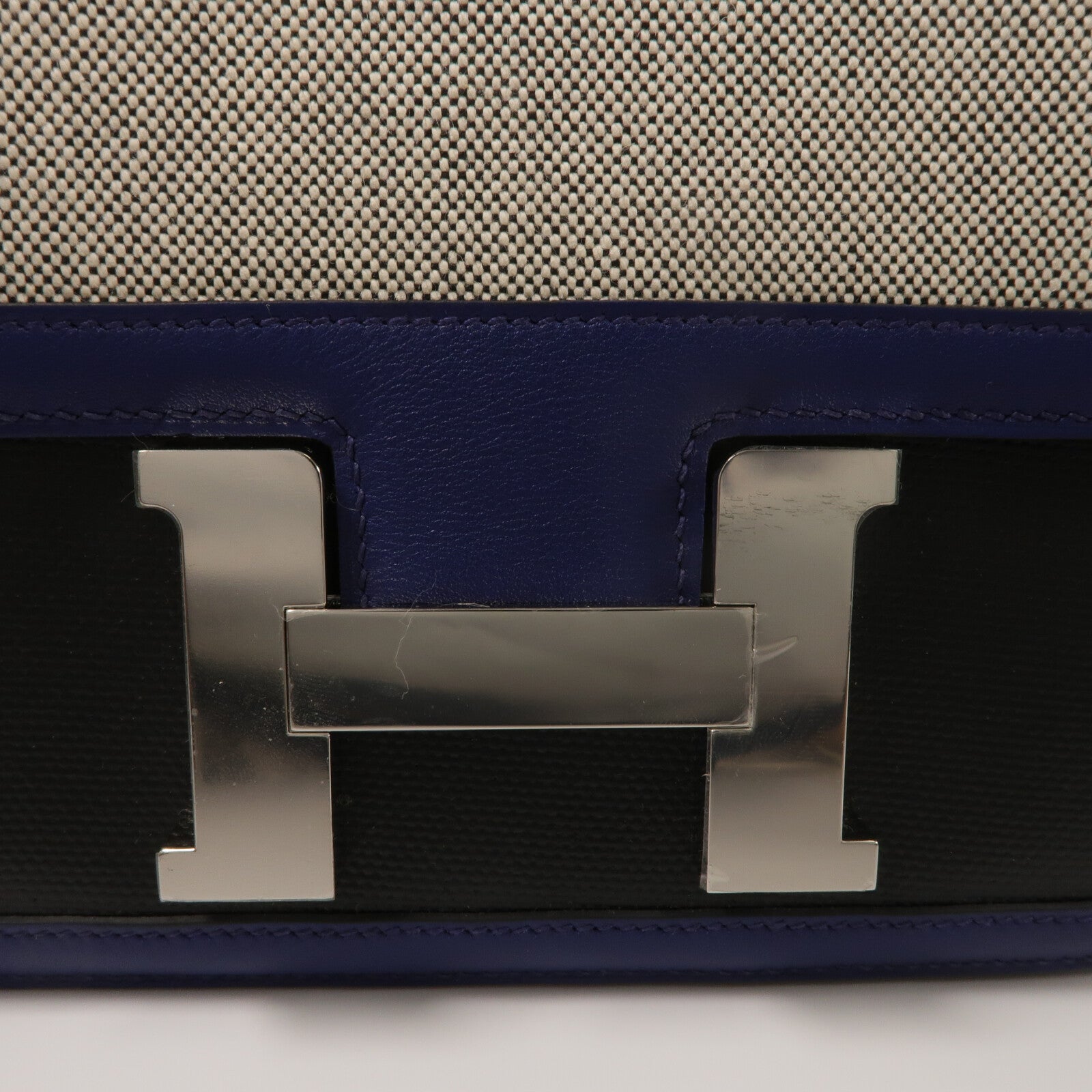 HERMES Swift皮革/Toile帆布Constance 24肩背袋Bleu Sapphire/Noir