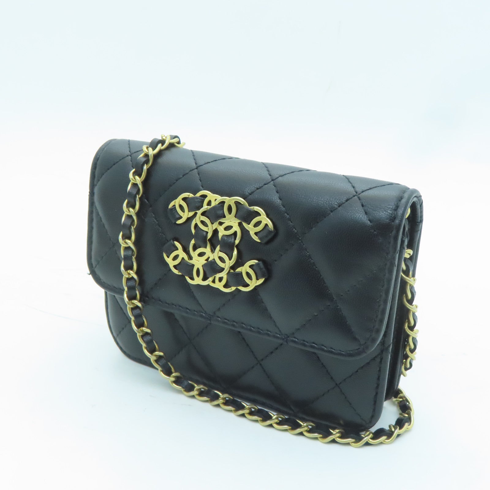 CHANEL rhombic sheepskin leather Chain Shoulder Bag gold buckle chain shoulder bag black