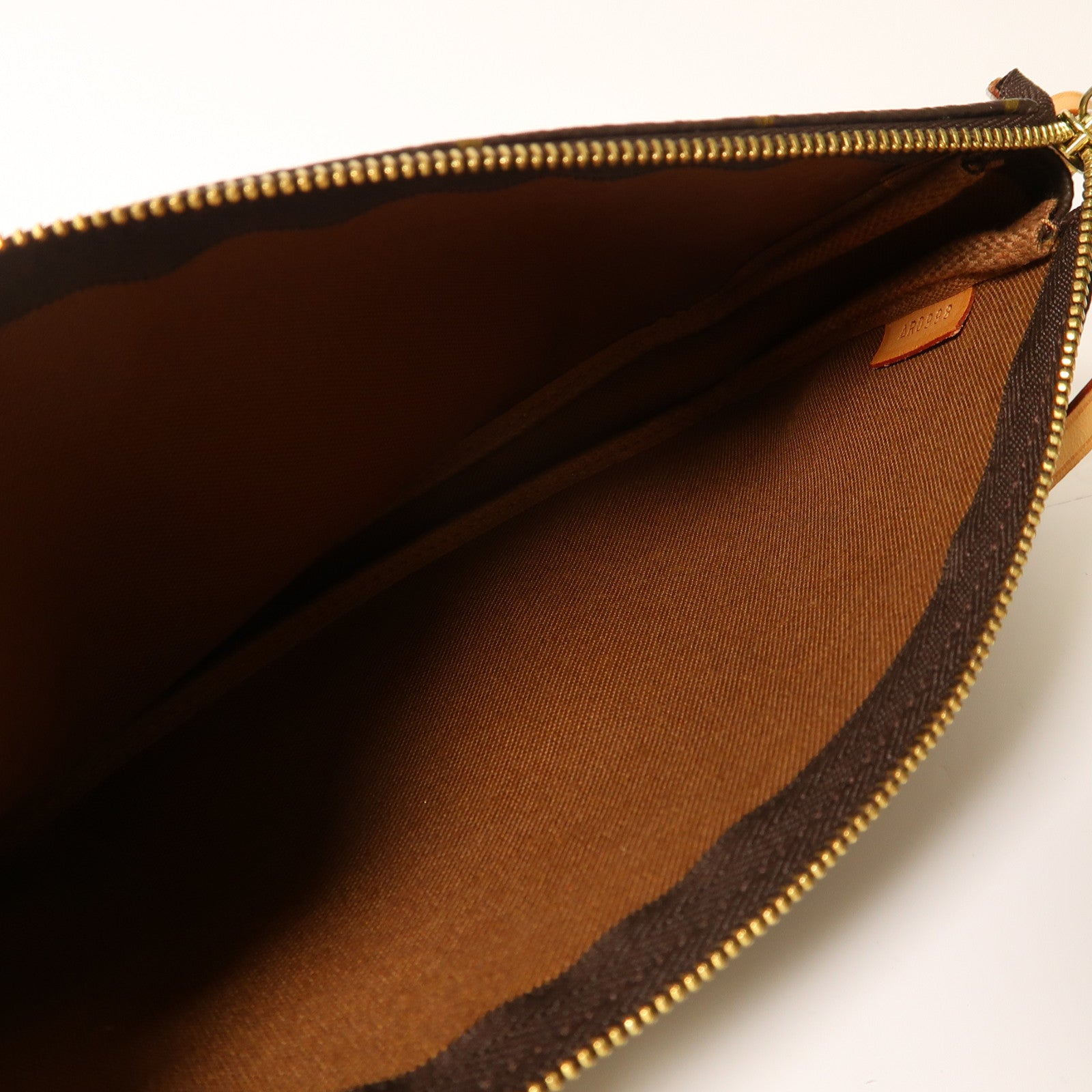 LOUIS VUITTON Monogram Pochette Accessoires金扣手挽袋啡色