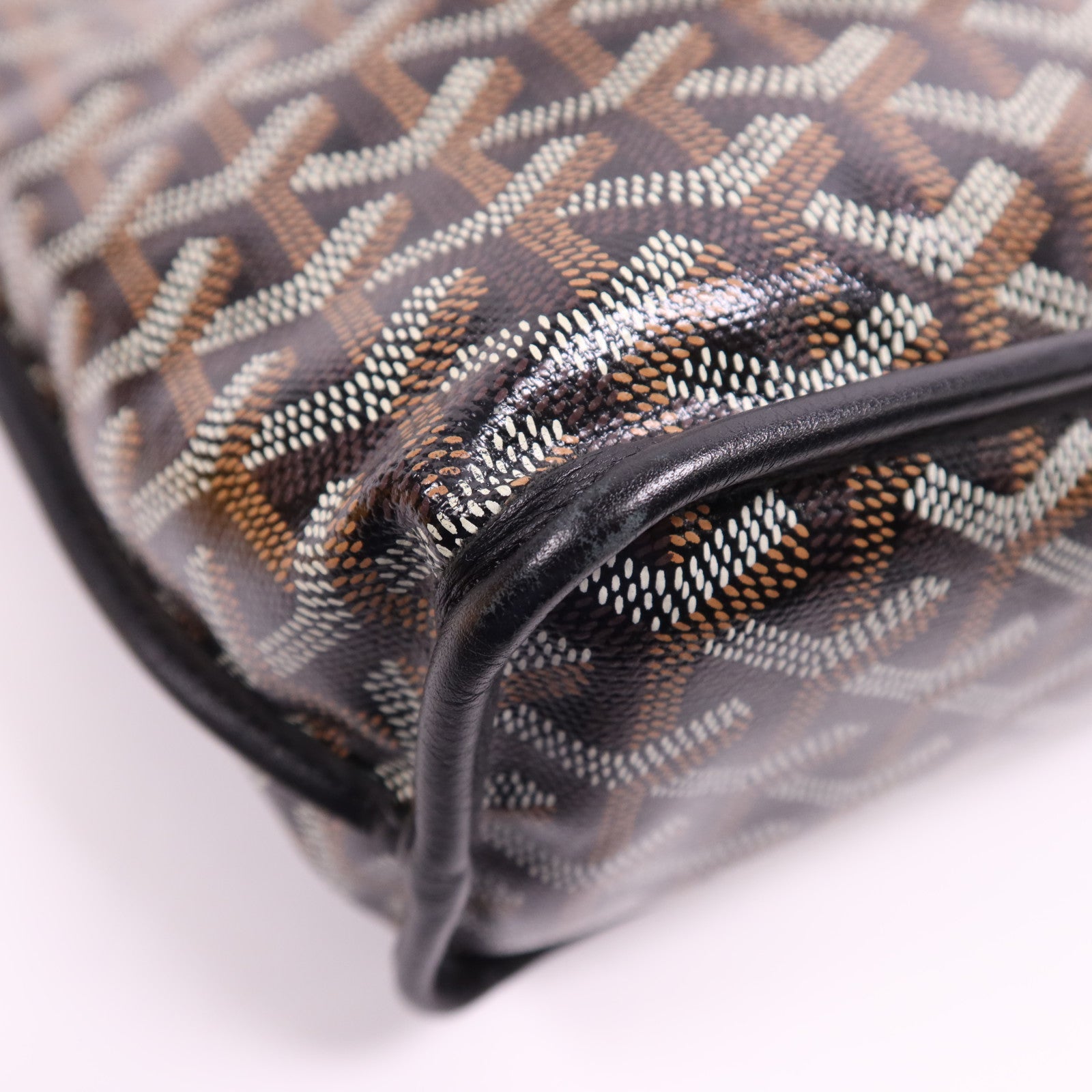 GOYARD 塗層帆布Anjou Mini銀扣肩背袋