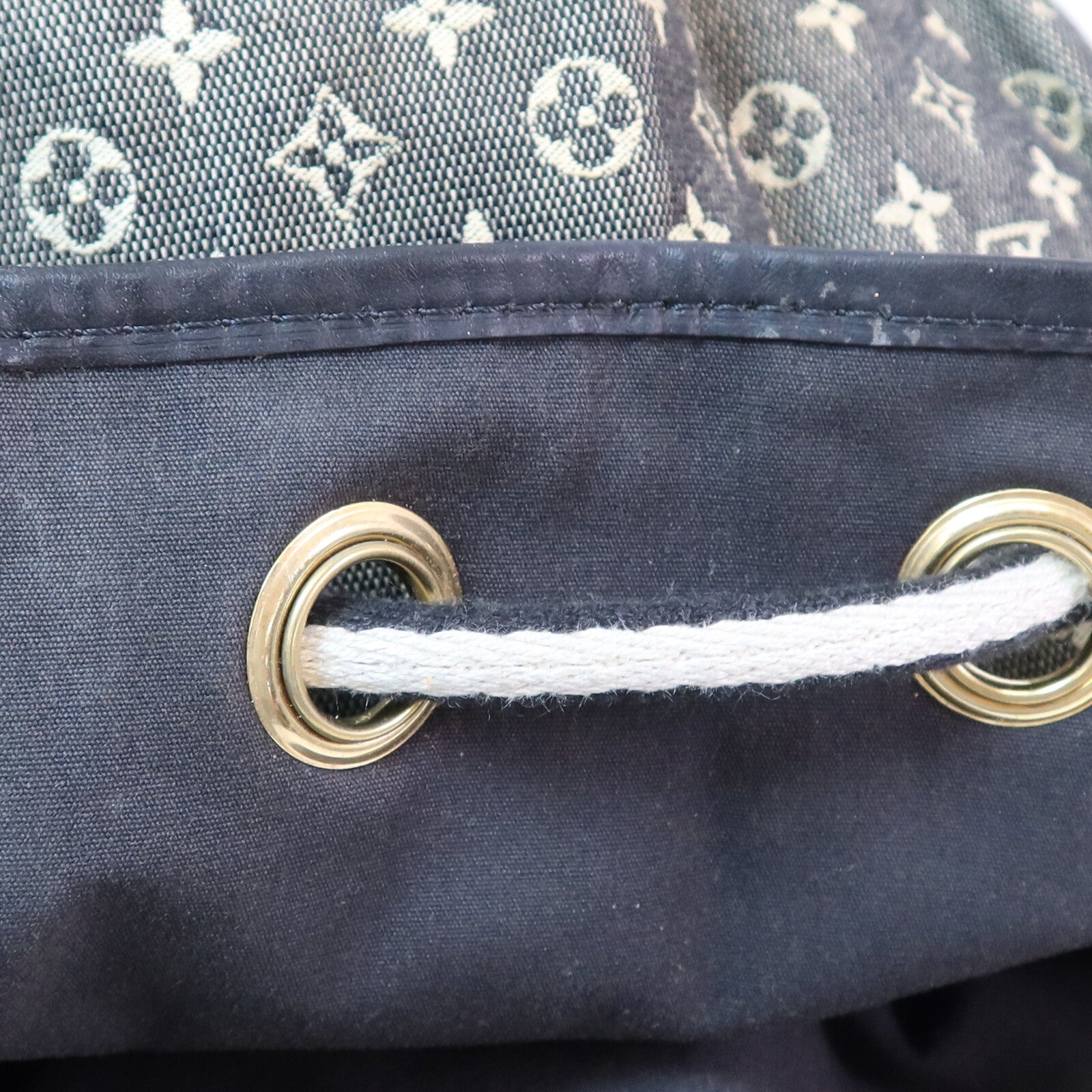 LOUIS VUITTON Monogram Mini Lin Betsy金扣背包